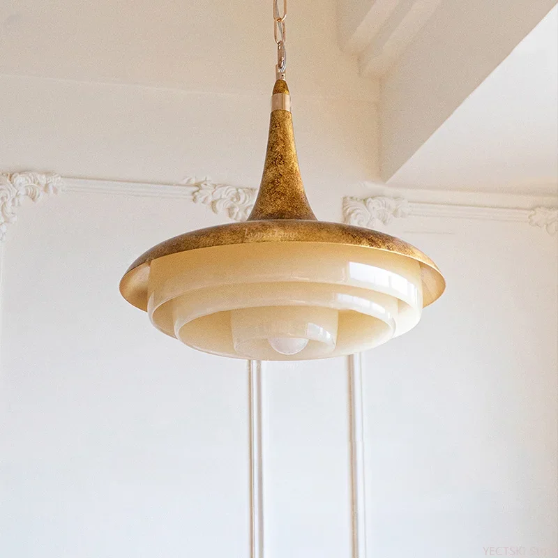 GHJUYIOL French style medieval restaurant chandelier, American style light luxury single head glass chandelier
GHJUYIOL French style medieval restaurant chandelier, American style light luxury single head glass chandelier