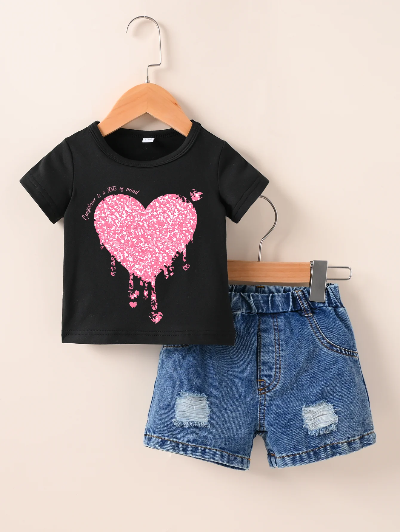 0-3 year old summer newborn new solid color printed pullover sweater round neck short sleeved T-shirt+denim shorts set, suitable
0-3 year old summer newborn new solid color printed pullover sweater round neck short sleeved T-shirt+denim shorts set, suitable