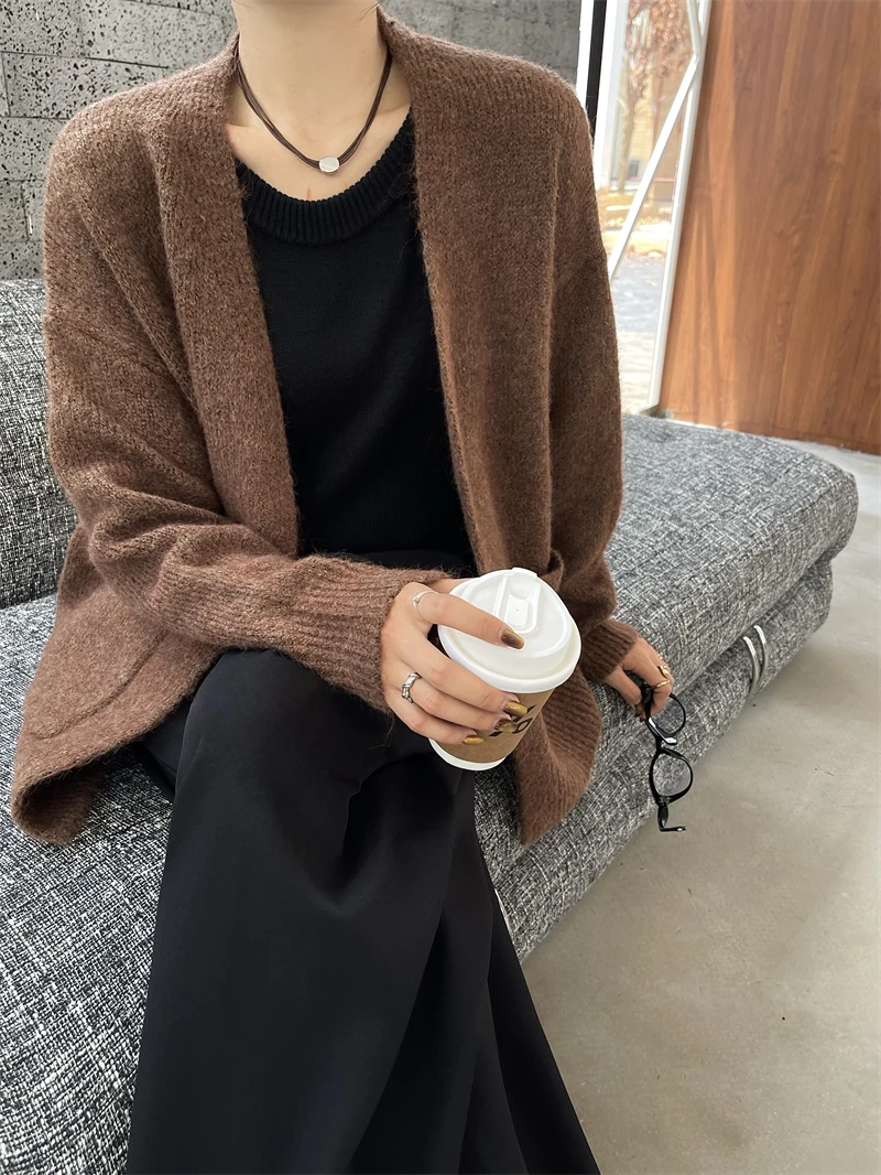 Wool new loose sweater jacket plus plus size women's thick and lazy mid length knitted cardigan pocket top
Wool new loose sweater jacket plus plus size women's thick and lazy mid length knitted cardigan pocket top