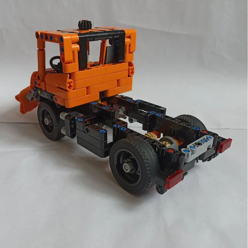 MOC-109180 New Urban Classic Cargo Truck Building Block Model 384 Parts Boys Children's Birthday Building Block Toy Gift
MOC-109180 New Urban Classic Cargo Truck Building Block Model 384 Parts Boys Children's Birthday Building Block Toy Gift