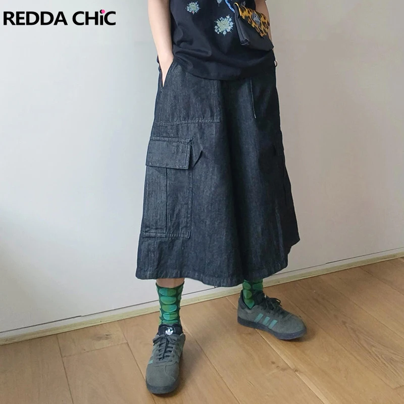 ReddaChic Denim Blue Women Cargo Short Pants Low Waist Solid Soft Thin Multi-pocket Vintage Jeans Jorts Boyfriend Everyday Wear
ReddaChic Denim Blue Women Cargo Short Pants Low Waist Solid Soft Thin Multi-pocket Vintage Jeans Jorts Boyfriend Everyday Wear
