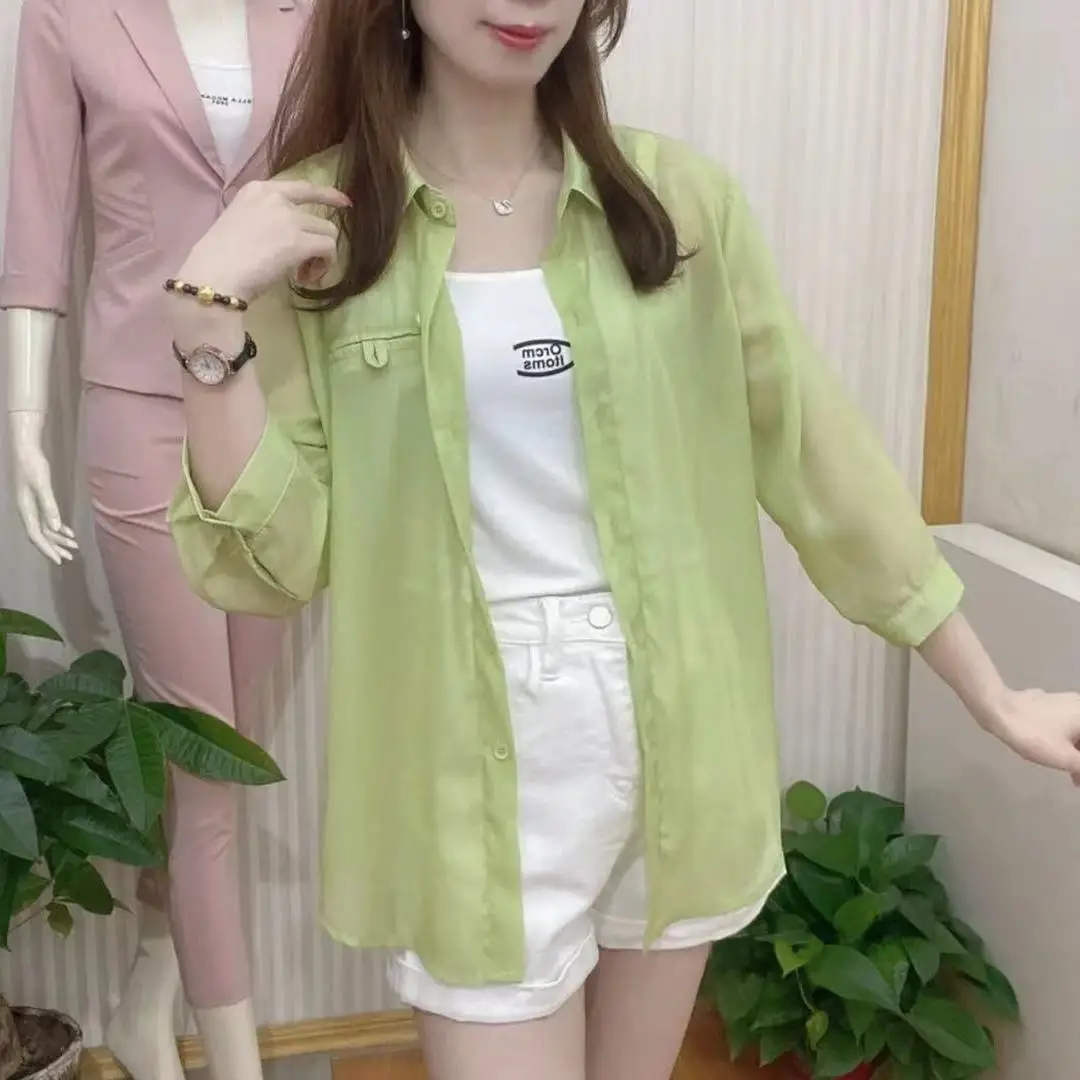 Shirts Women Sun-proof Thin Summer Transparent Fashion Casual Retro Sweet Cool Streetwear Holiday All-match Beach Young A367
Shirts Women Sun-proof Thin Summer Transparent Fashion Casual Retro Sweet Cool Streetwear Holiday All-match Beach Young A367