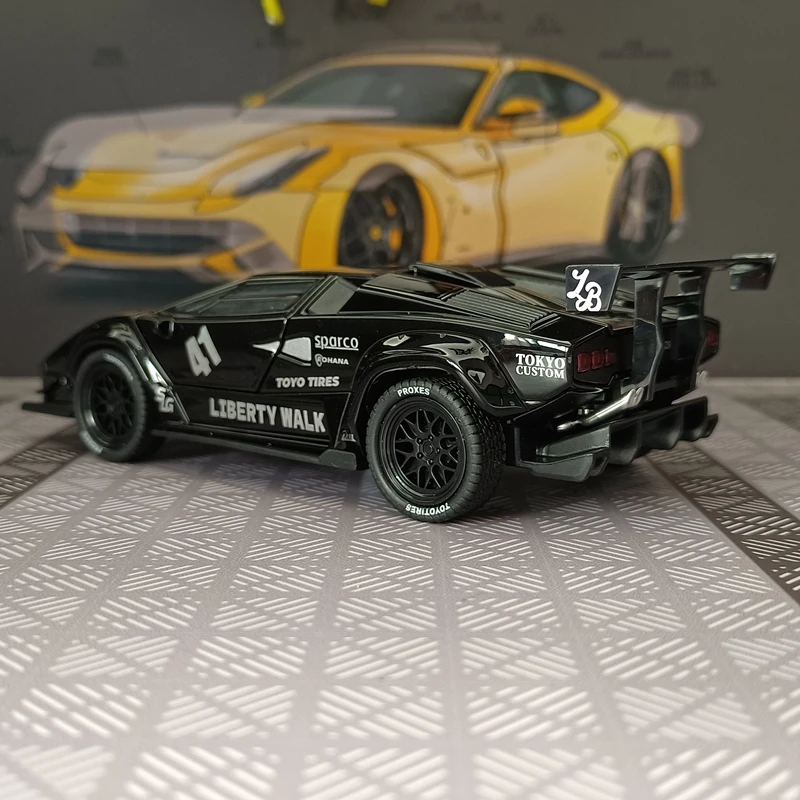 Масштабная модель автомобиля Lamborghini Cantash LBWK Edition 1:32 из сплава, с открывающимися дверями, тонкой отделкой, для декора и гонок
Масштабная модель автомобиля Lamborghini Cantash LBWK Edition 1:32 из сплава, с открывающимися дверями, тонкой отделкой, для декора и гонок