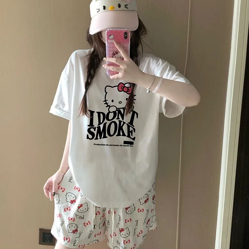 Summer new round neck cartoon Hello Kitty short-sleeved shorts pajamas women's cute loungewear set
Summer new round neck cartoon Hello Kitty short-sleeved shorts pajamas women's cute loungewear set