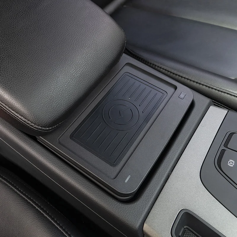 For Audi Q5 SQ5 2017 2018 2019 2020 2021 2022 Car wireless phone charger charging holder charging pad plate mobile phone charger
For Audi Q5 SQ5 2017 2018 2019 2020 2021 2022 Car wireless phone charger charging holder charging pad plate mobile phone charger