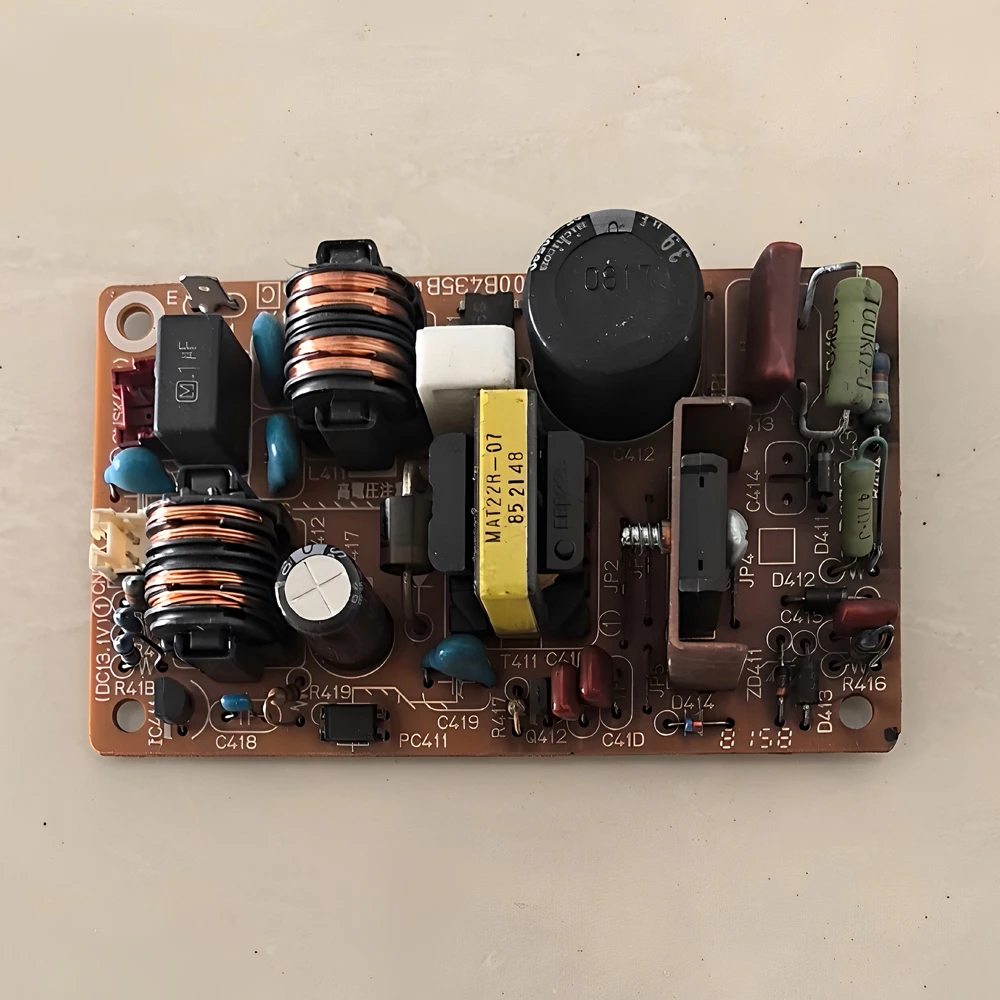 RG00B435B Оригинальная плата питания материнской платы для кондиционера
RG00B435B Оригинальная плата питания материнской платы для кондиционера