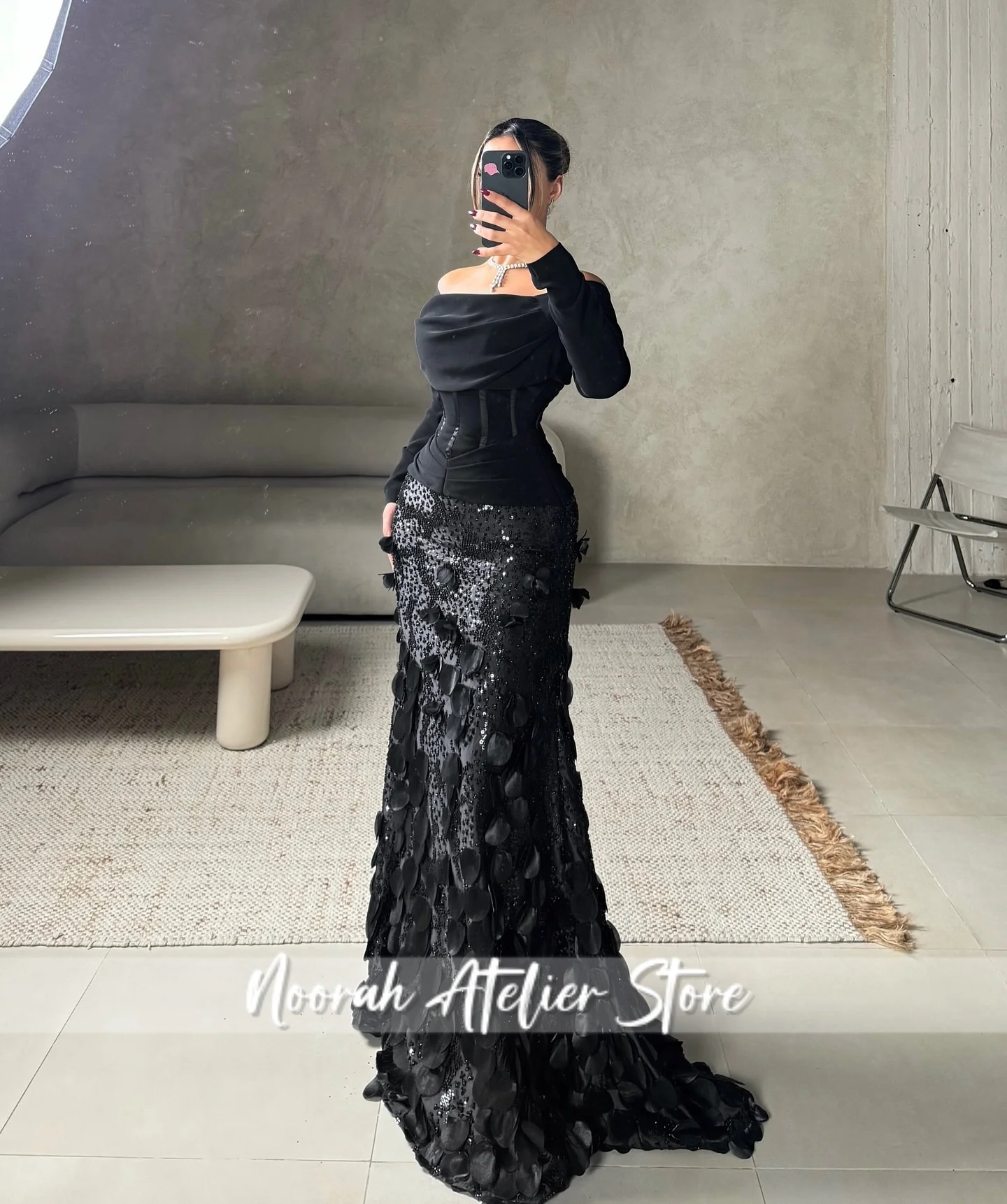 Shiny Luxury Black Appliques Elegant Wedding Dress Long Sleeves Party Gown Evening Dress فساتين سهرات Customized
Shiny Luxury Black Appliques Elegant Wedding Dress Long Sleeves Party Gown Evening Dress فساتين سهرات Customized