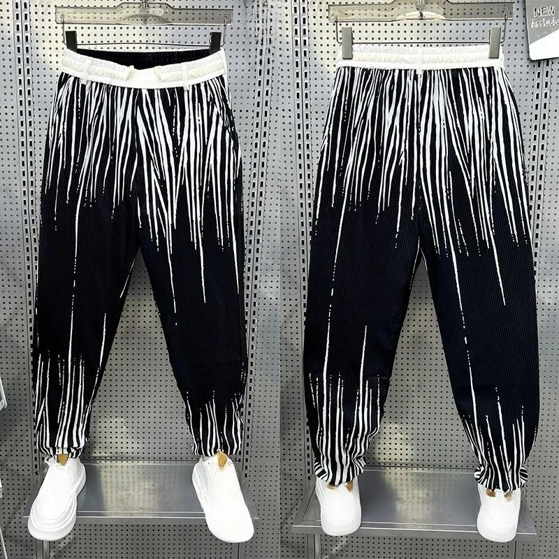 Men's Floral Casual Pants with Gradient Stripes 3D Pants Ummer Thin Breathable Loose Harun Pants Trendy Brand Cool and Stylish
Men's Floral Casual Pants with Gradient Stripes 3D Pants Ummer Thin Breathable Loose Harun Pants Trendy Brand Cool and Stylish