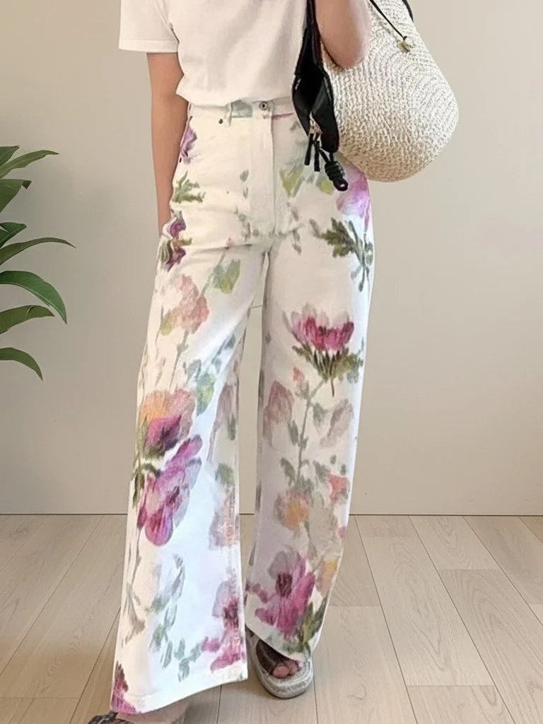 Elegant Floral Print High Waist Wide Leg Jeans Straight Cut High Fashion Women's Spring Season Casual Wear Comfortable Fit
Elegant Floral Print High Waist Wide Leg Jeans Straight Cut High Fashion Women's Spring Season Casual Wear Comfortable Fit