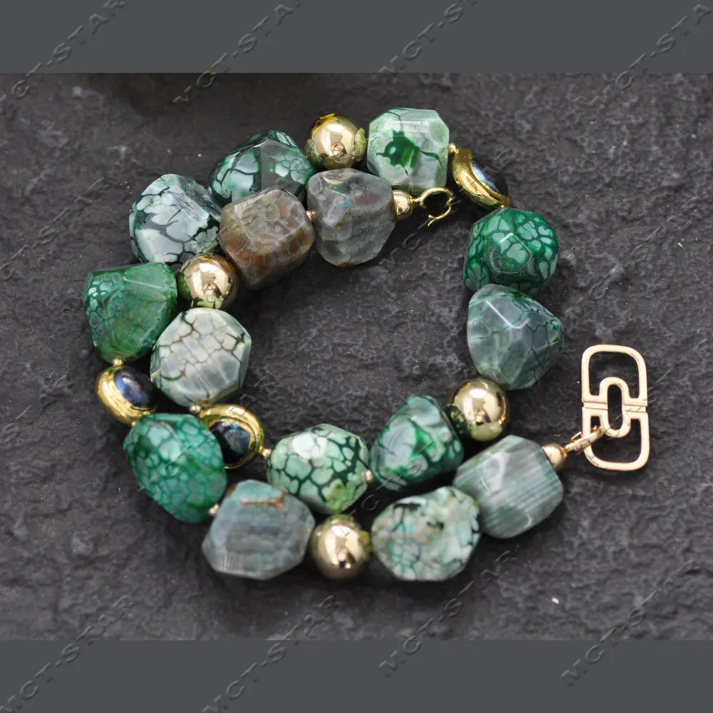 Z14481 19" 22mm Natural Baroque Green Faceted Sun-agate Black Pearl Golden Ball Necklace
Z14481 19" 22mm Natural Baroque Green Faceted Sun-agate Black Pearl Golden Ball Necklace