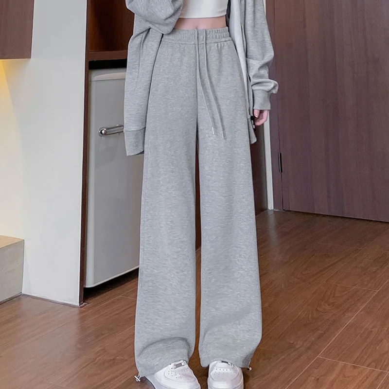 2024 Casual Women Straight Long Pants Autumn High Waist Wide Leg Knitted Pants Female Loose Long Pants Trousers Sweats Pants
2024 Casual Women Straight Long Pants Autumn High Waist Wide Leg Knitted Pants Female Loose Long Pants Trousers Sweats Pants