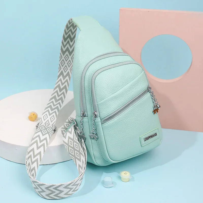 Elegant Solid Colour Soft PU Leather Chest Bags For Women Anti-theft Backpack Aesthetic Chain Zipper Female Sling Bag 2025 Trend
Elegant Solid Colour Soft PU Leather Chest Bags For Women Anti-theft Backpack Aesthetic Chain Zipper Female Sling Bag 2025 Trend