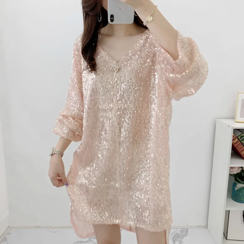 Summer New Short Sleeve Sequin V-Neck Loose T-Shirt Short Sleeved Bling Asymmetric Straight Fashion Women's Clothing
Summer New Short Sleeve Sequin V-Neck Loose T-Shirt Short Sleeved Bling Asymmetric Straight Fashion Women's Clothing