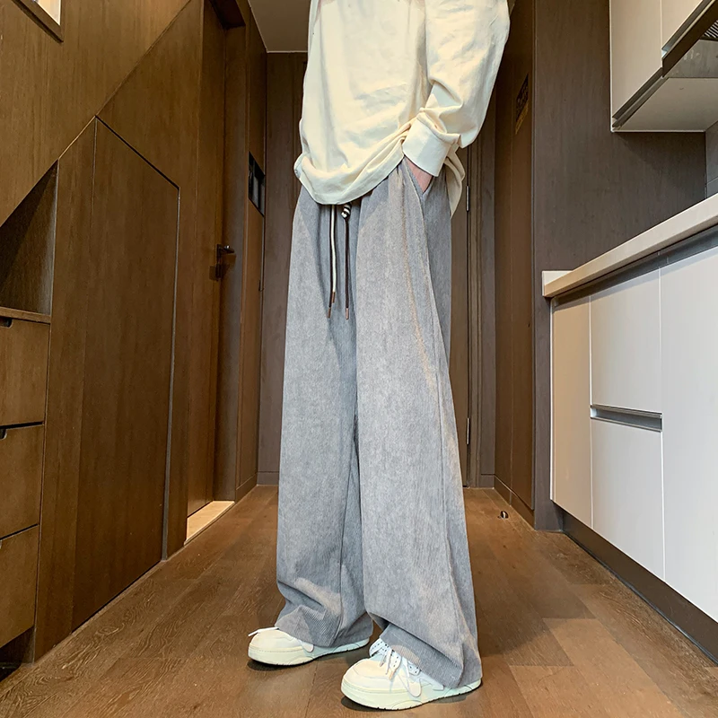 Men's Fall Elastic Waist Wide Leg Pants Solid Color Straight Cut Dragging Hem Trousers Loose Fit Drawstring Lounge Pants Men 5XL
Men's Fall Elastic Waist Wide Leg Pants Solid Color Straight Cut Dragging Hem Trousers Loose Fit Drawstring Lounge Pants Men 5XL