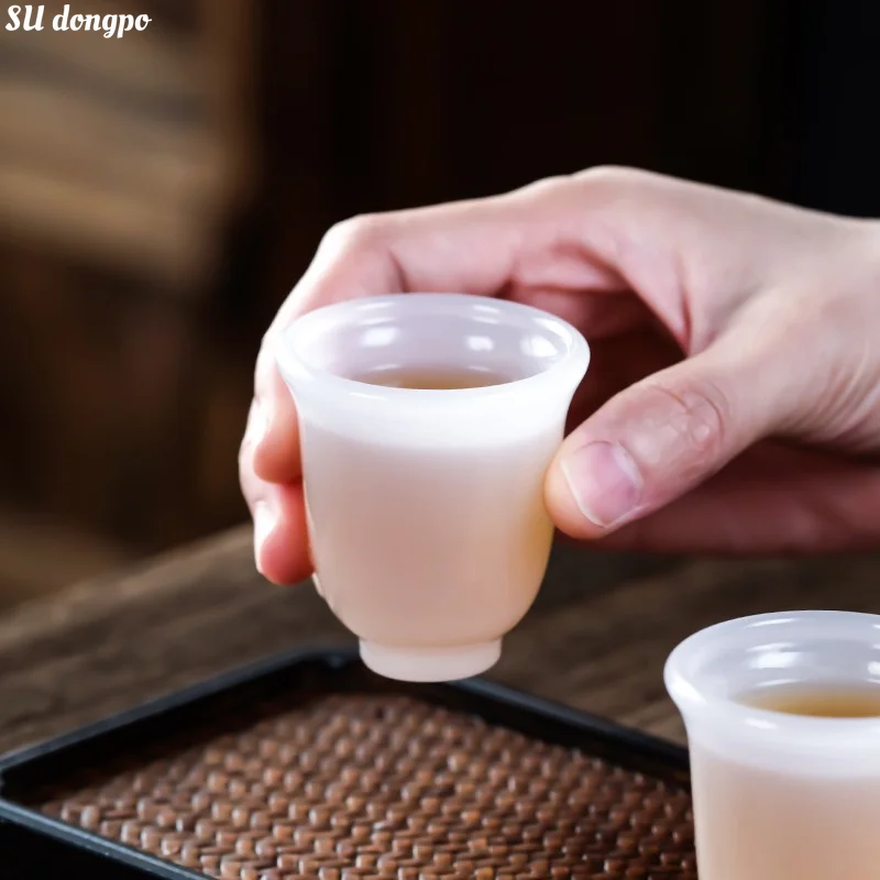 40ml Small White Glass Aroma Cup - Mini Gongfu Tea Tasting Cup, Single Master Cup for Kung Fu Tea
40ml Small White Glass Aroma Cup - Mini Gongfu Tea Tasting Cup, Single Master Cup for Kung Fu Tea