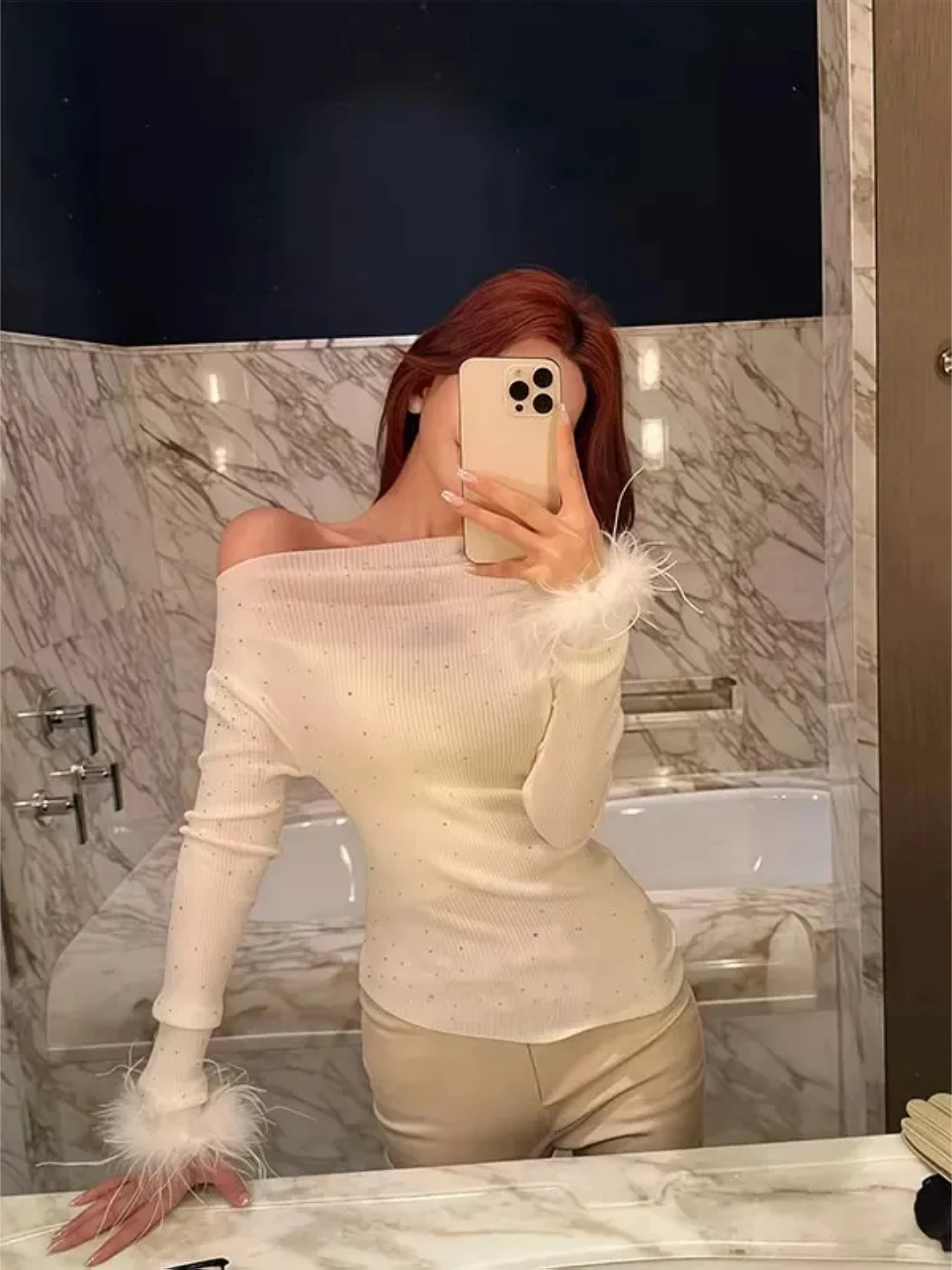 Женский вязаный свитер Ele Long Sve с открытыми плечами, со стразами, повседневный, модный, больших размеров, зимний топ
Женский вязаный свитер Ele Long Sve с открытыми плечами, со стразами, повседневный, модный, больших размеров, зимний топ