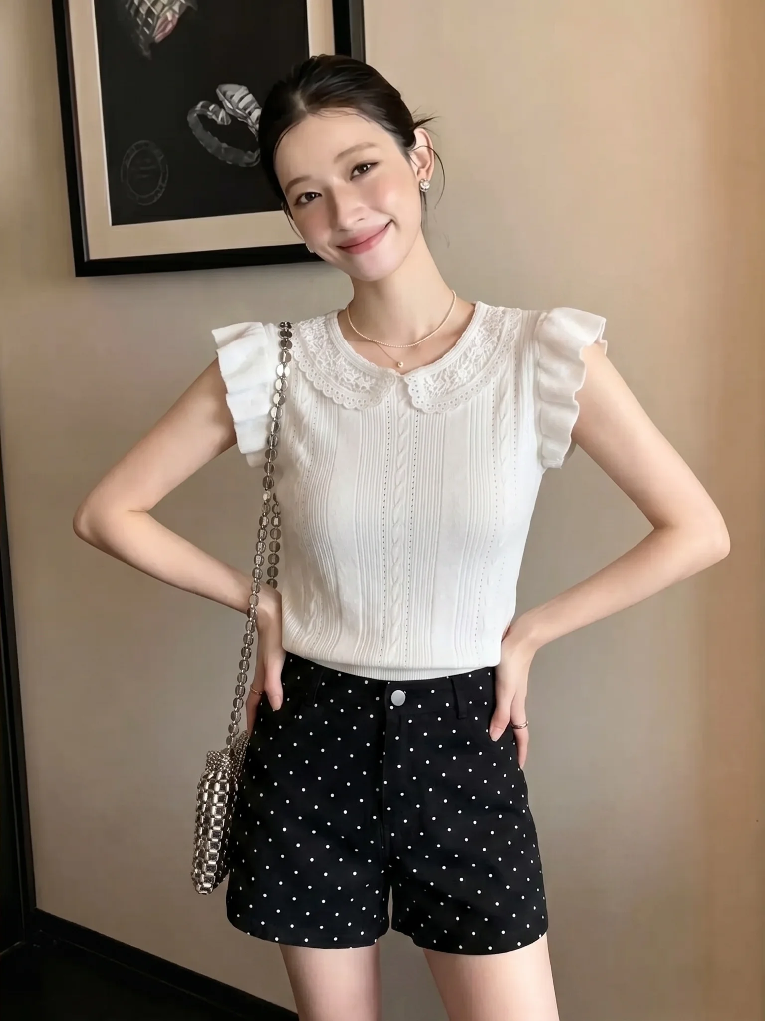 Elegant Lace Splice Doll Collar Knitted Shirt Slimming Fashionable Summer Top Korean Style Commute Wear Short Sleeve
Elegant Lace Splice Doll Collar Knitted Shirt Slimming Fashionable Summer Top Korean Style Commute Wear Short Sleeve