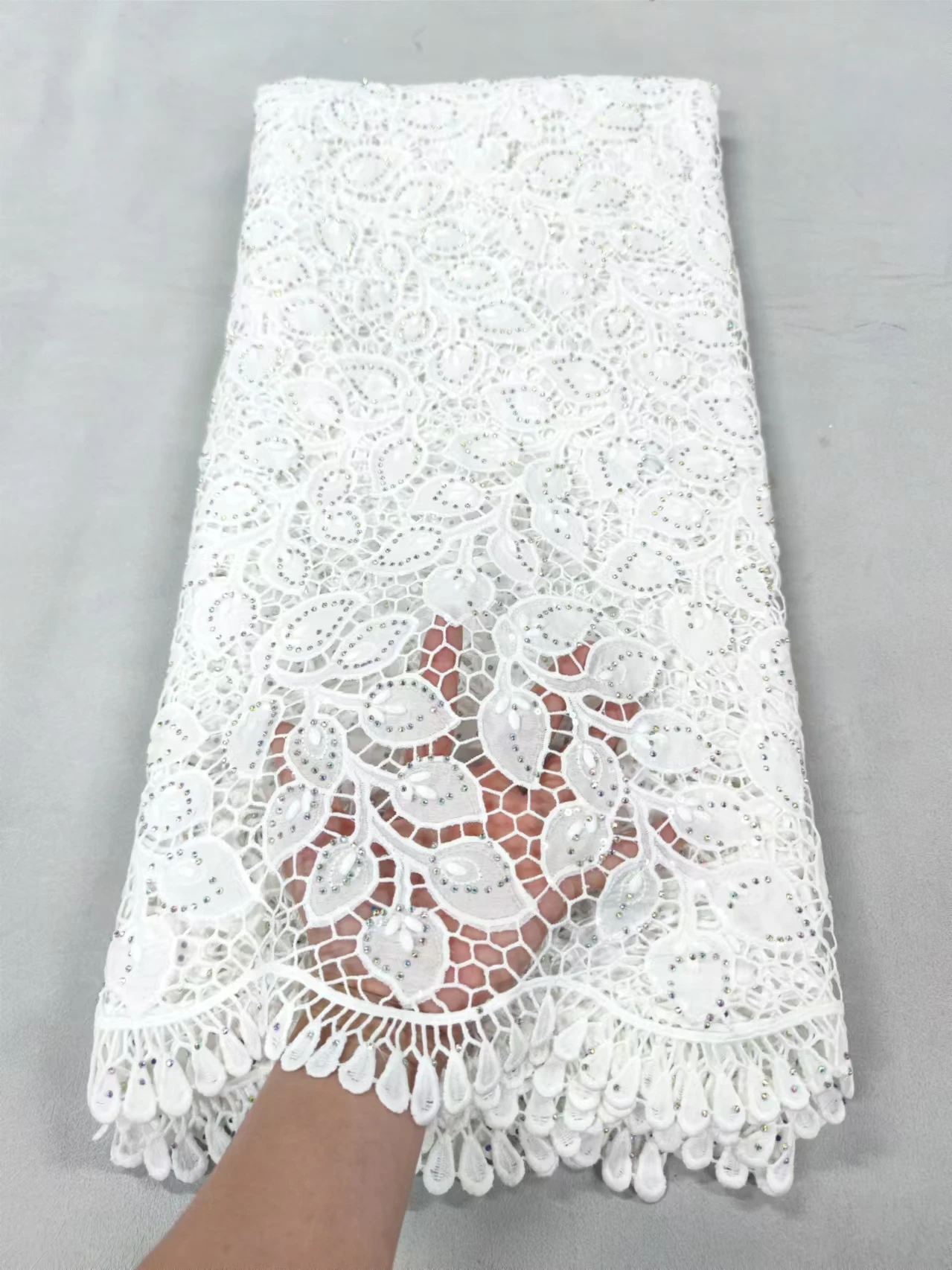 Nigerian Tulle Lace Fabric for Sewing, Wedding Embroidery Dress, Chiffon,Sequins Party Guipure, High Quality, 5Yard, XL040
Nigerian Tulle Lace Fabric for Sewing, Wedding Embroidery Dress, Chiffon,Sequins Party Guipure, High Quality, 5Yard, XL040