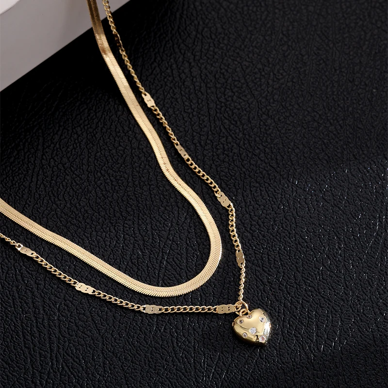 Blade Cross Chain Golden Love Zircon Pendant Necklace Vacation Party Concert Shopping Classic Fashion Versatile Niche Necklace
Blade Cross Chain Golden Love Zircon Pendant Necklace Vacation Party Concert Shopping Classic Fashion Versatile Niche Necklace