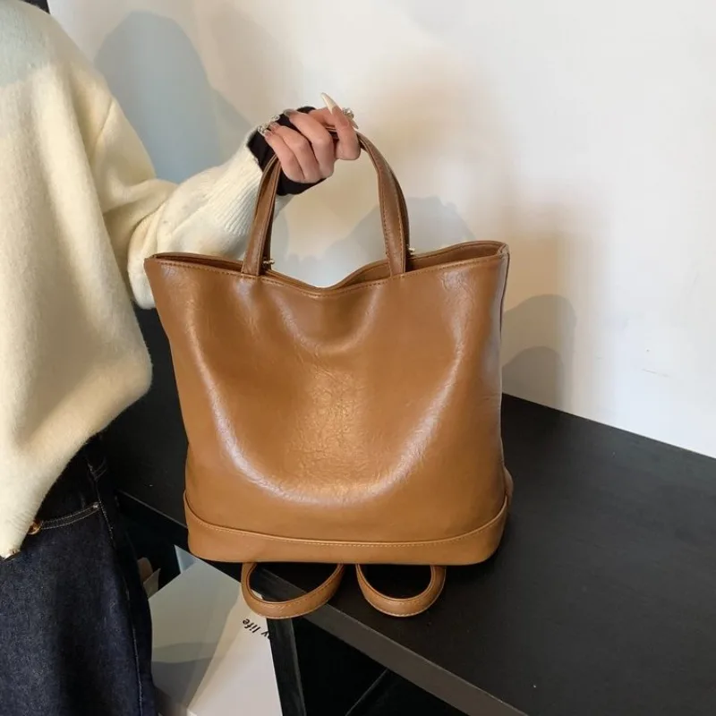 Stylish Casual Elegant Designer Diaper Bag For Women Large Capacity Vintage Leather Minimalist Fashion Shoulder Bag
Stylish Casual Elegant Designer Diaper Bag For Women Large Capacity Vintage Leather Minimalist Fashion Shoulder Bag