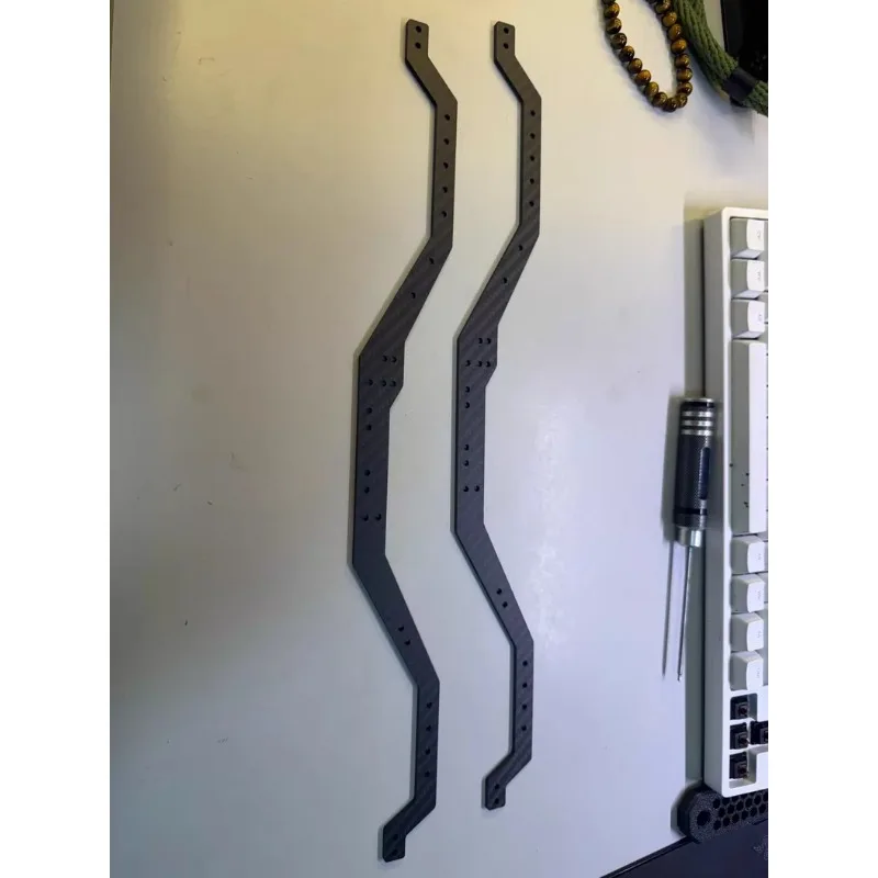 Carbon Fiber Chassis Frame Rails 3mm Thickness for 1/10 VP VS4-10 Phoenix Portal RC Crawler Truck Direct Fit Stock Mounting Hole
Carbon Fiber Chassis Frame Rails 3mm Thickness for 1/10 VP VS4-10 Phoenix Portal RC Crawler Truck Direct Fit Stock Mounting Hole