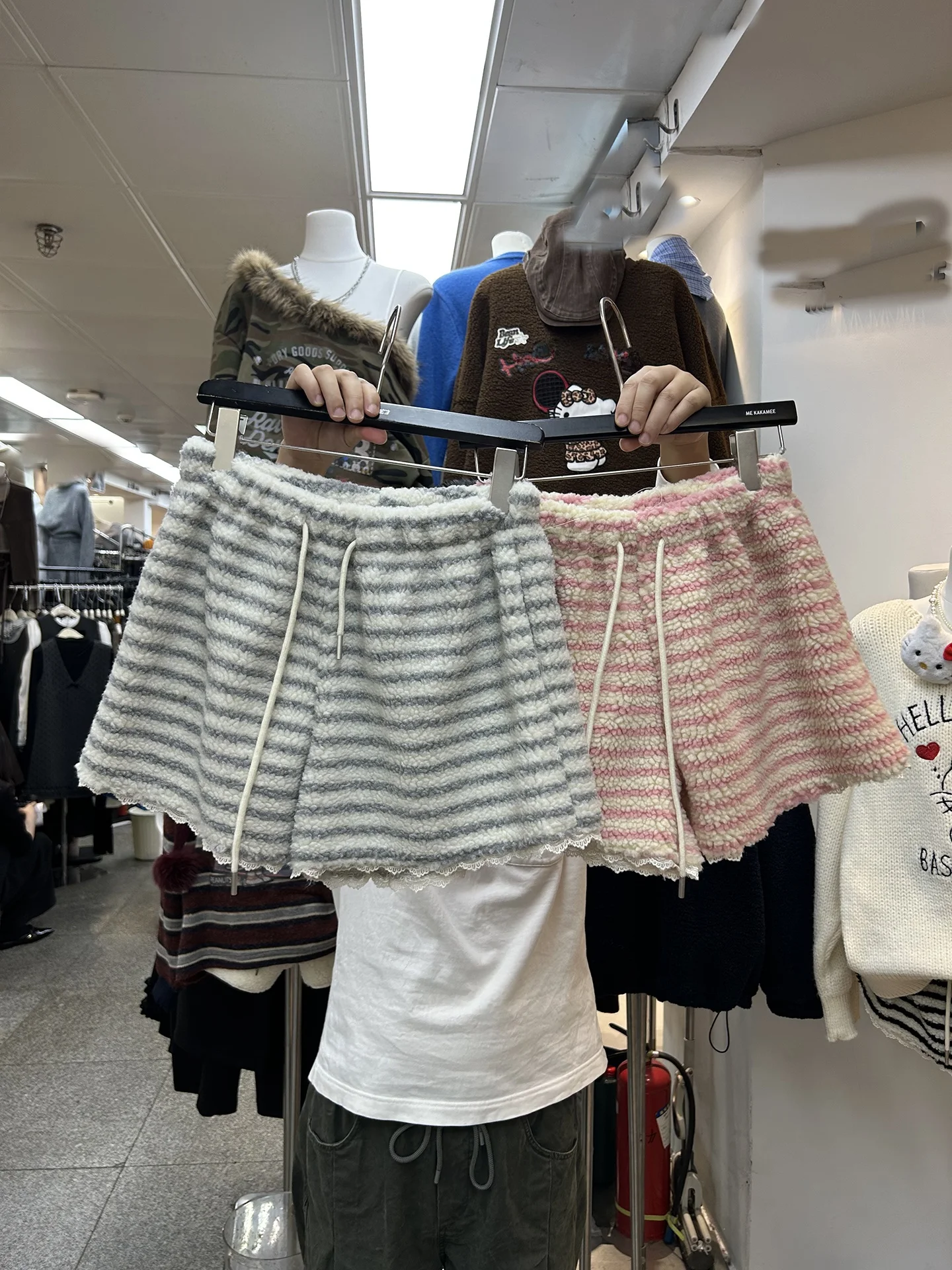 Sweet Sle Patchwork Lamb Fur Stripe orts Women's Elastic Waist Small Size Wide Leg Pants Versatile Casual Pants
Sweet Sle Patchwork Lamb Fur Stripe orts Women's Elastic Waist Small Size Wide Leg Pants Versatile Casual Pants