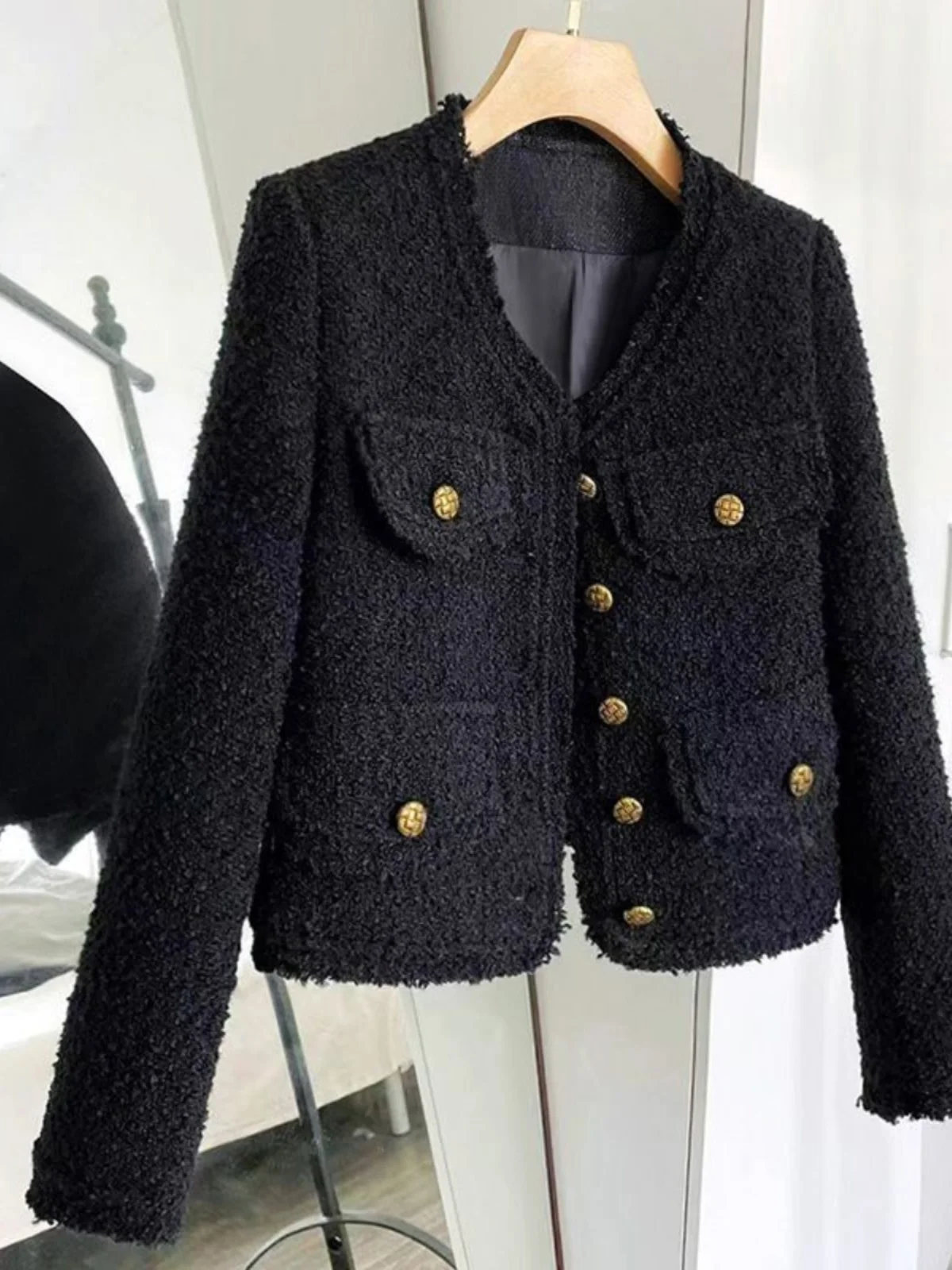Black Short Quilted Long Sleeve Outerwear Spring Autumn Thin Elegant Lady Large Flower Pattern Polyester Straight Tube Top Bu...
Black Short Quilted Long Sleeve Outerwear Spring Autumn Thin Elegant Lady Large Flower Pattern Polyester Straight Tube Top Bu...