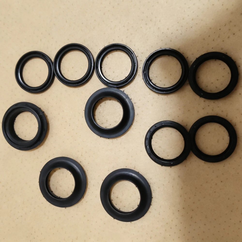 30x40.5x10.5 30 40.5 10.5 mm Motorbike Front Fork Damper Oil Seal & Dust Seal For Suzuki DS100 RV125 TM125 TS125 1971-1977 TS185
30x40.5x10.5 30 40.5 10.5 mm Motorbike Front Fork Damper Oil Seal & Dust Seal For Suzuki DS100 RV125 TM125 TS125 1971-1977 TS185