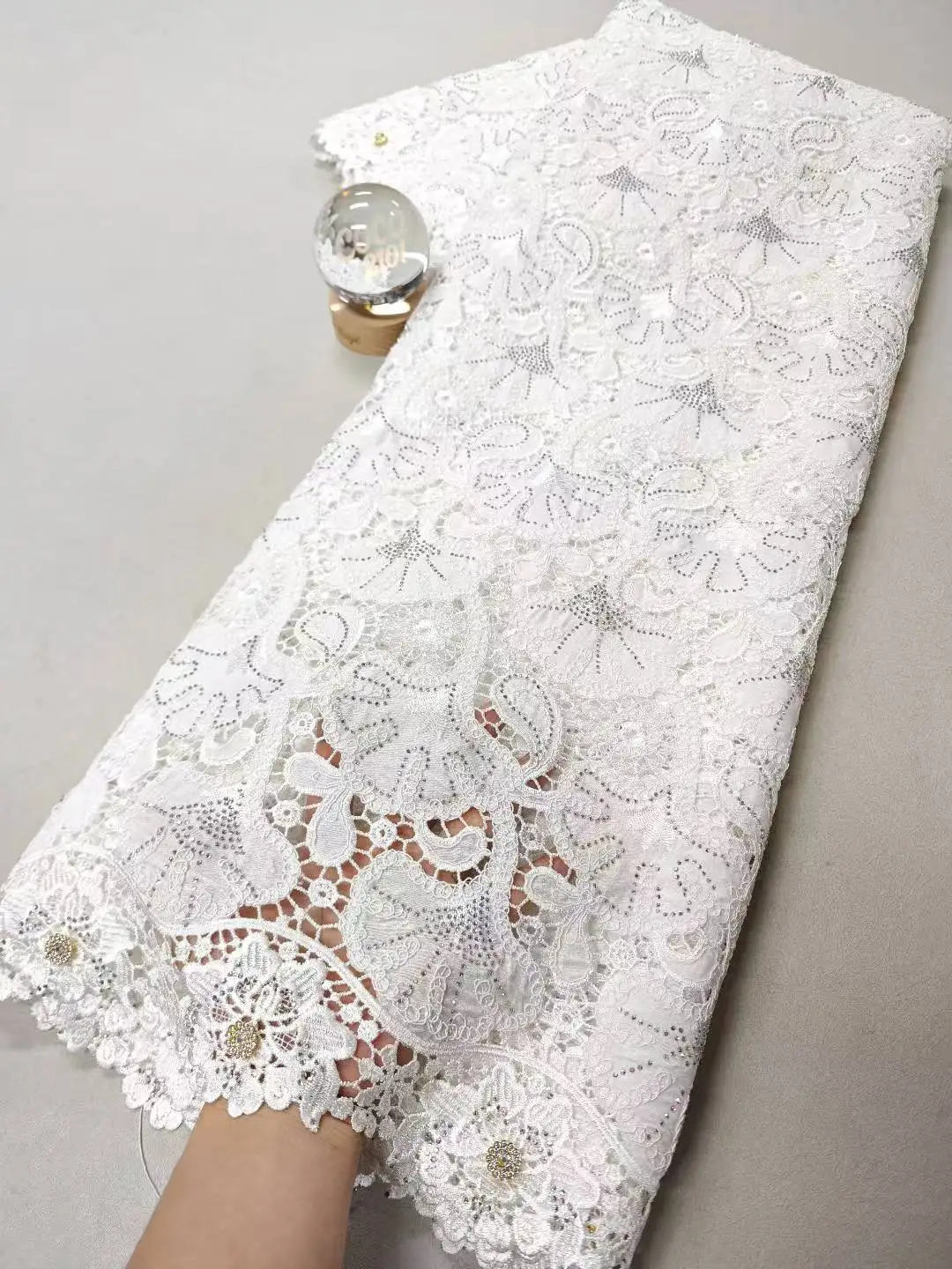 Nigerian Sequins Tulle Lace Fabric High-Quality Embroidery African Net Cloth for Prom Dresses Beads 5 Yards 2026 XL196
Nigerian Sequins Tulle Lace Fabric High-Quality Embroidery African Net Cloth for Prom Dresses Beads 5 Yards 2026 XL196