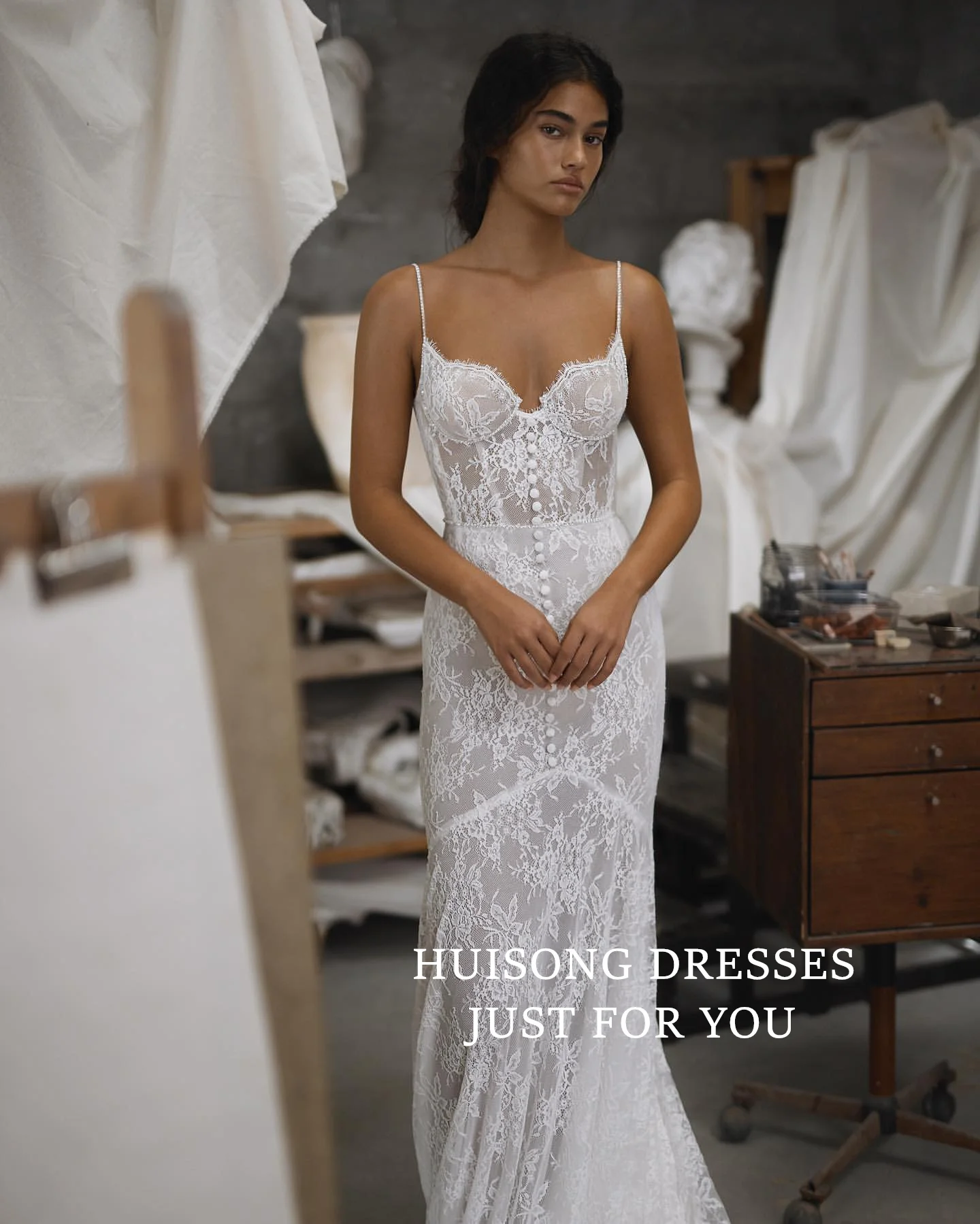HUISONG Customized Mermaid Wedding Dresses Lace Appliques Spaghetti Straps Sleeveless Boho Bride Gown Beach Wedding Dress
HUISONG Customized Mermaid Wedding Dresses Lace Appliques Spaghetti Straps Sleeveless Boho Bride Gown Beach Wedding Dress
