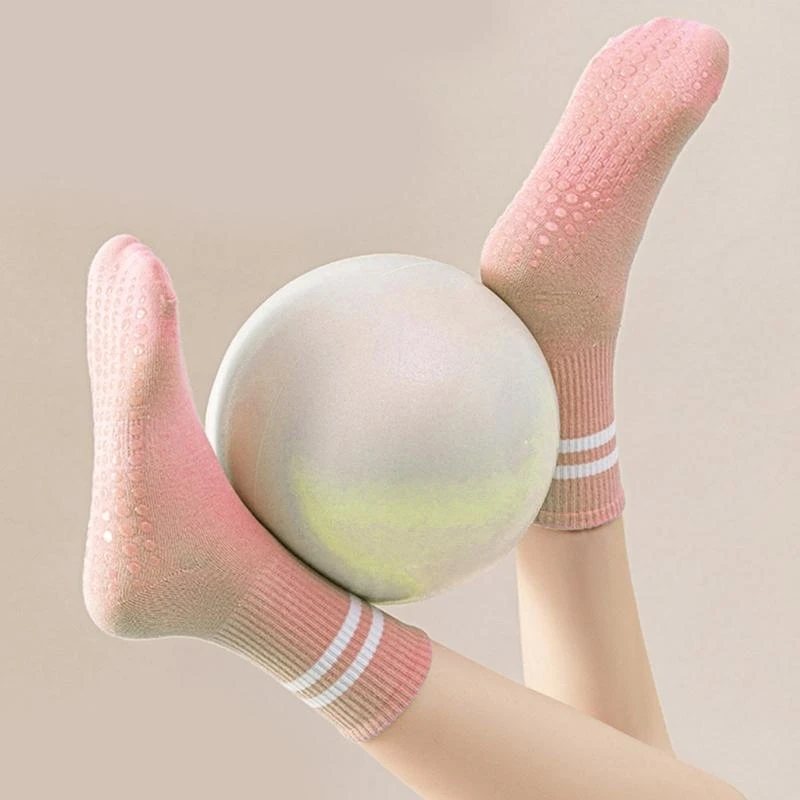 3/4 пары противоскользящих женских носков для йоги, дышащих носков до щиколотки с двойными полосками для танцев в тренажерном и
3/4 пары противоскользящих женских носков для йоги, дышащих носков до щиколотки с двойными полосками для танцев в тренажерном и