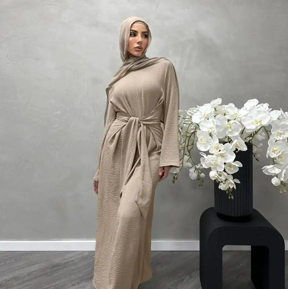 2026 New Muslim Cotton and Linen Solid Color Lace Up Elegant Loose Dress Robe Abaya Ramadan Dubai Luxury Islam Elegant
2026 New Muslim Cotton and Linen Solid Color Lace Up Elegant Loose Dress Robe Abaya Ramadan Dubai Luxury Islam Elegant