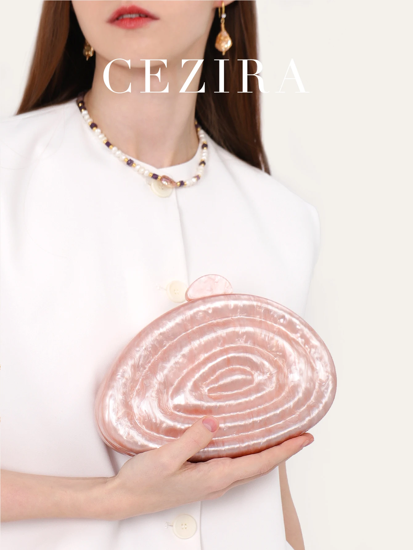 CEZIRA Fashion Design Women Elegant Evening Bag Novelty Shaped Textured Pattern Acrylic Magnet Closure Hard-case Clutch Handbag
CEZIRA Fashion Design Women Elegant Evening Bag Novelty Shaped Textured Pattern Acrylic Magnet Closure Hard-case Clutch Handbag