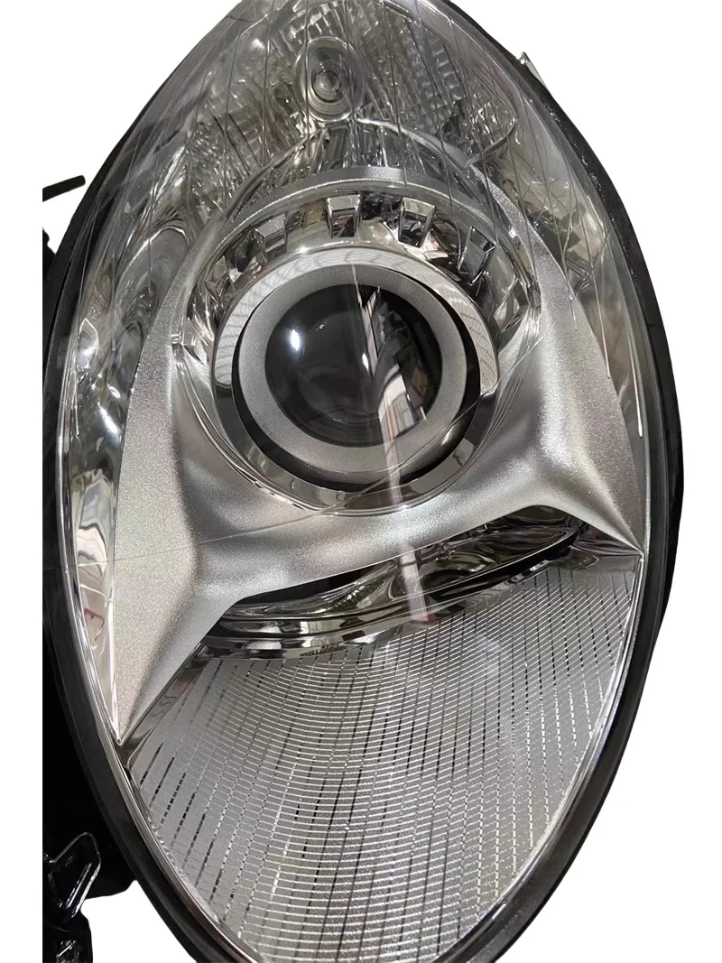Suitable for 05-09 W251R Class R300 R350 R500 Front Lighting Headlights with Left and Right Light-emitting Diodes2518200161
Suitable for 05-09 W251R Class R300 R350 R500 Front Lighting Headlights with Left and Right Light-emitting Diodes2518200161
