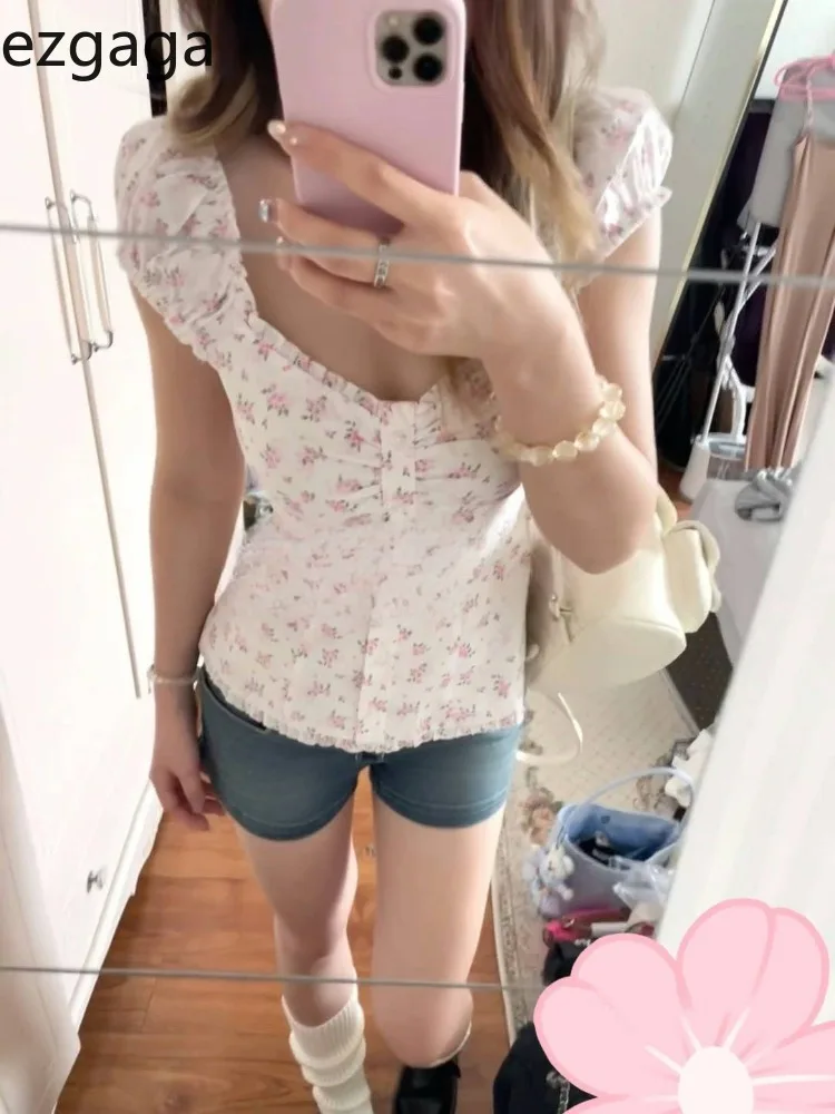 Женская блузка Ezgaga: элегантный повседневный топ с цветочным принтом, коротким рукавом, оборками и квадратным вырезом
Женская блузка Ezgaga: элегантный повседневный топ с цветочным принтом, коротким рукавом, оборками и квадратным вырезом