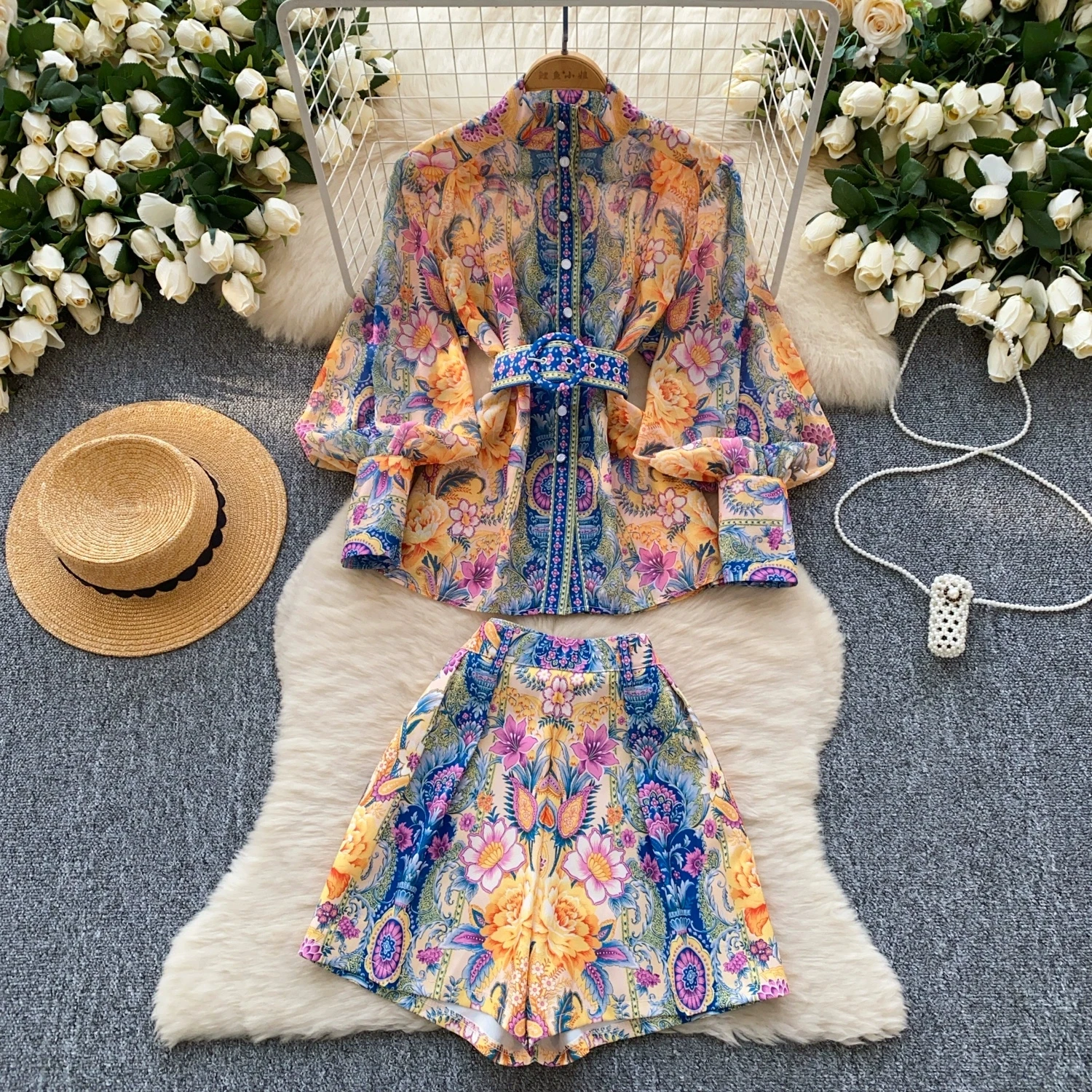 Women Court Style Printed Suit Female Slim Waist Lantern Sleeve Shirt + High Waist Wide Leg Shorts Two-piece Sets
Women Court Style Printed Suit Female Slim Waist Lantern Sleeve Shirt + High Waist Wide Leg Shorts Two-piece Sets