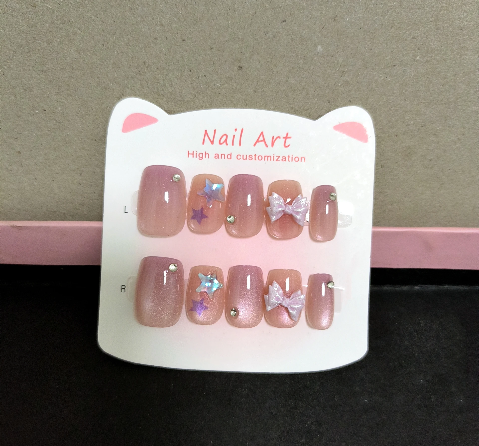 10pcs Y2K Sweet Pink Press On Nails Short Square Cat Eye Ombre Removable False Nails with 3D Bow & Star Rhinestone for Women
10pcs Y2K Sweet Pink Press On Nails Short Square Cat Eye Ombre Removable False Nails with 3D Bow & Star Rhinestone for Women