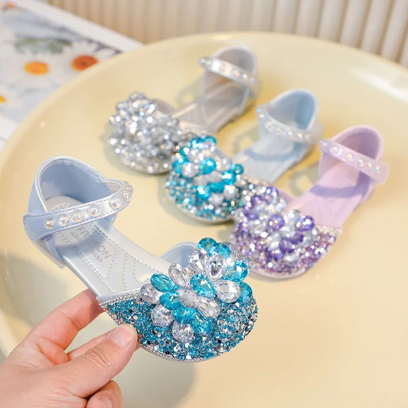 Children's Sandals Fashion Sequins Girls' Crystal Princess Shoes Summer New Soft Soled Anti Slip Baby Kid's Leather Shoes
Children's Sandals Fashion Sequins Girls' Crystal Princess Shoes Summer New Soft Soled Anti Slip Baby Kid's Leather Shoes