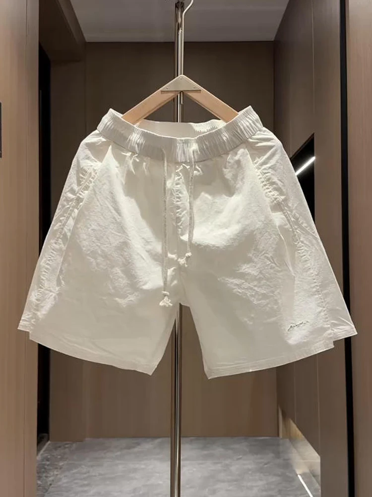 Men's Summer Quick Dry Loose Fit Breathable Shorts Casual Comfortable Beach Pants Youth Style Korean Trend Simple Design
Men's Summer Quick Dry Loose Fit Breathable Shorts Casual Comfortable Beach Pants Youth Style Korean Trend Simple Design