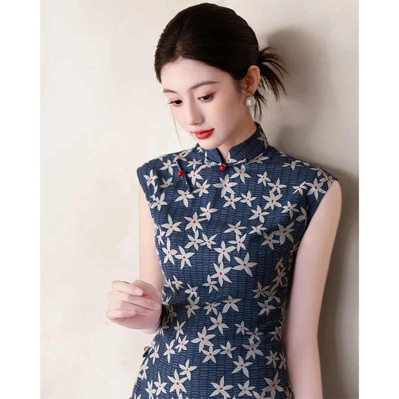 Elegant Chinese Style Blue Women's Vintage Print Linen Daily Long Dress Low Slit Sleeveless Floral Pattern
Elegant Chinese Style Blue Women's Vintage Print Linen Daily Long Dress Low Slit Sleeveless Floral Pattern