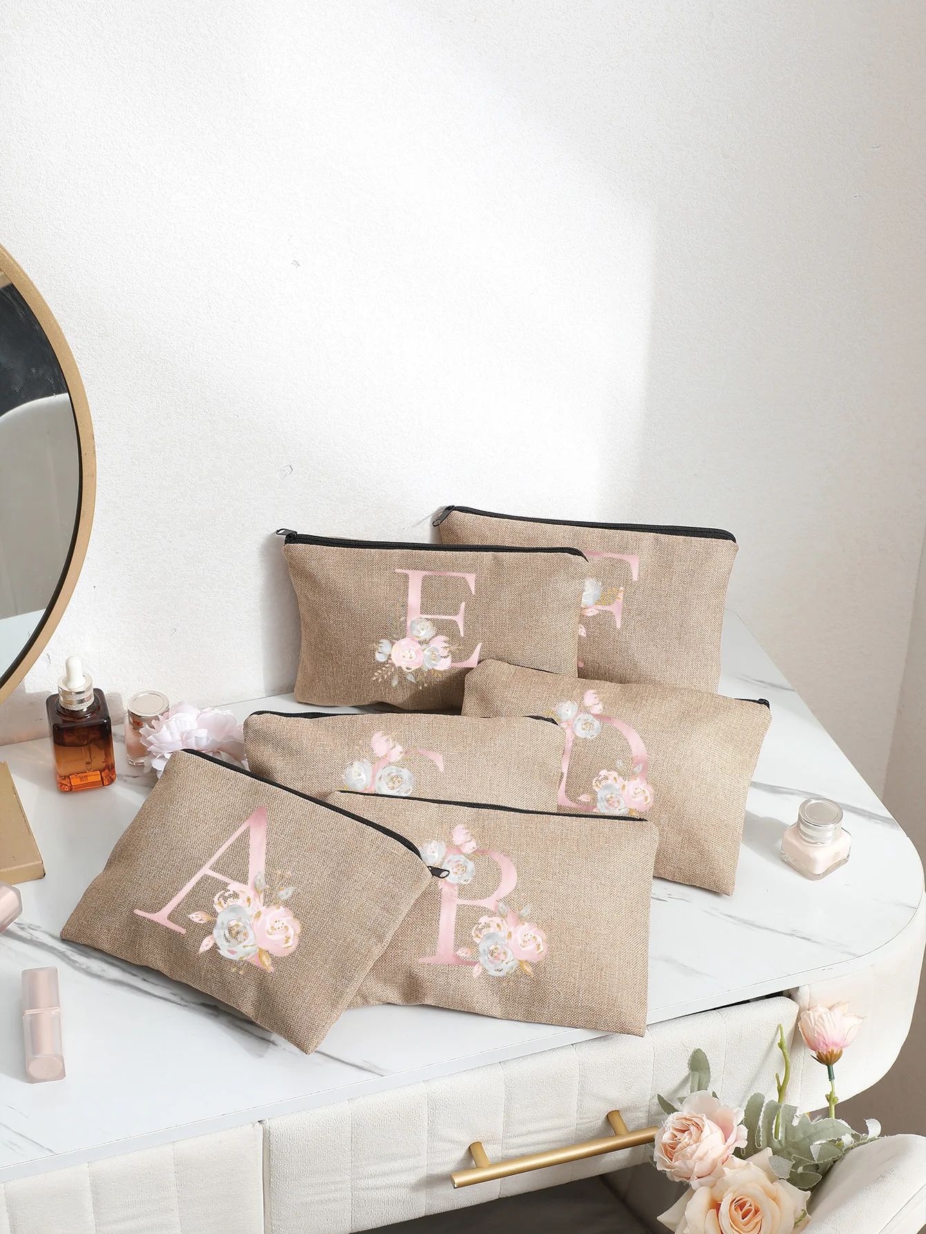 2026 New Pink Floral Letter Printed Linen Toiletry Bag Linen Makeup Bag Fashionable Simple Wedding Travel Storage Bag for Her
2026 New Pink Floral Letter Printed Linen Toiletry Bag Linen Makeup Bag Fashionable Simple Wedding Travel Storage Bag for Her