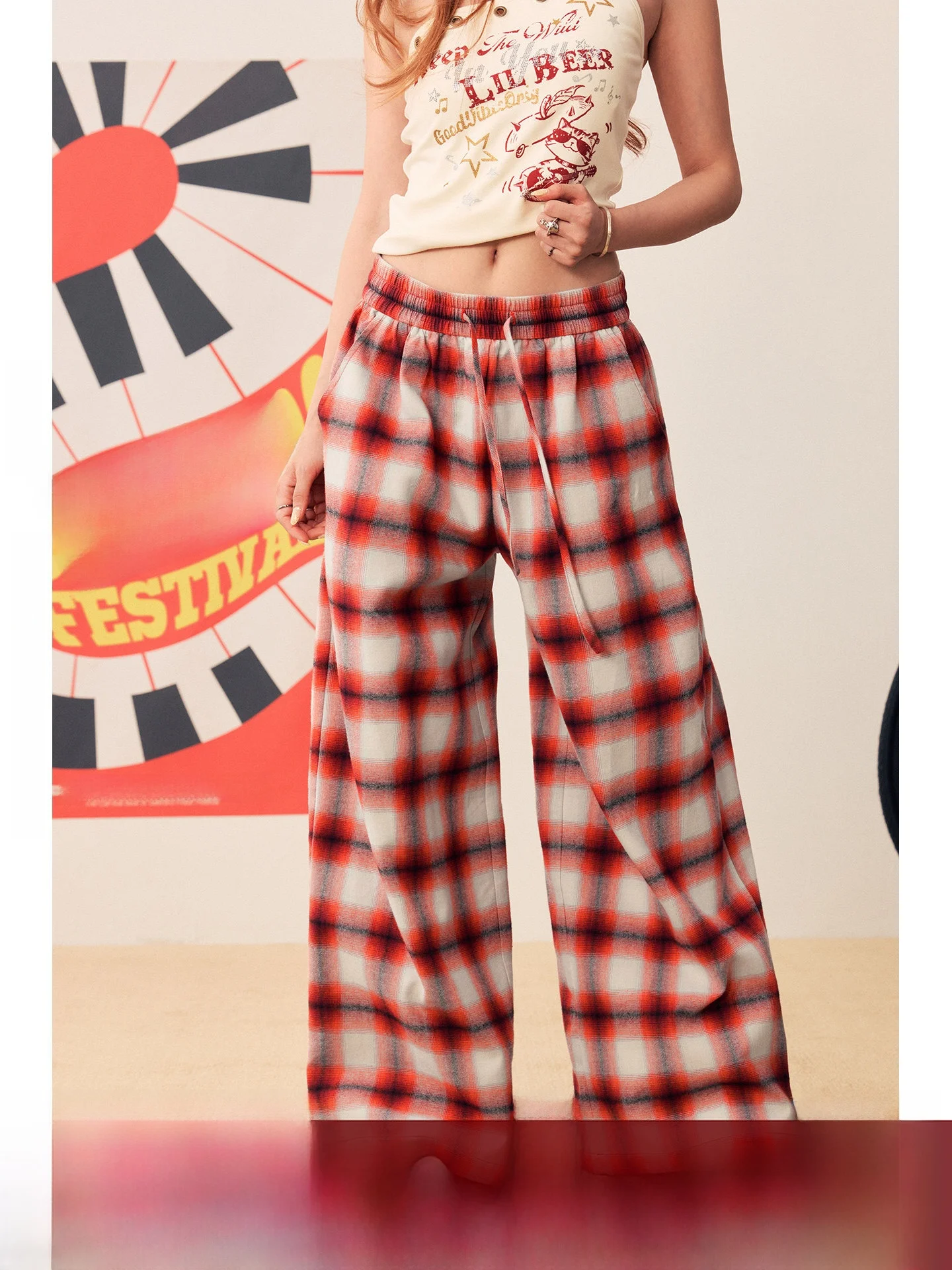 BeerBro Spicy Girl Versatile Red And White Color Block Plaid Casual Straight Leg Pants Low Waist Button Cotton Blend Ladies
BeerBro Spicy Girl Versatile Red And White Color Block Plaid Casual Straight Leg Pants Low Waist Button Cotton Blend Ladies
