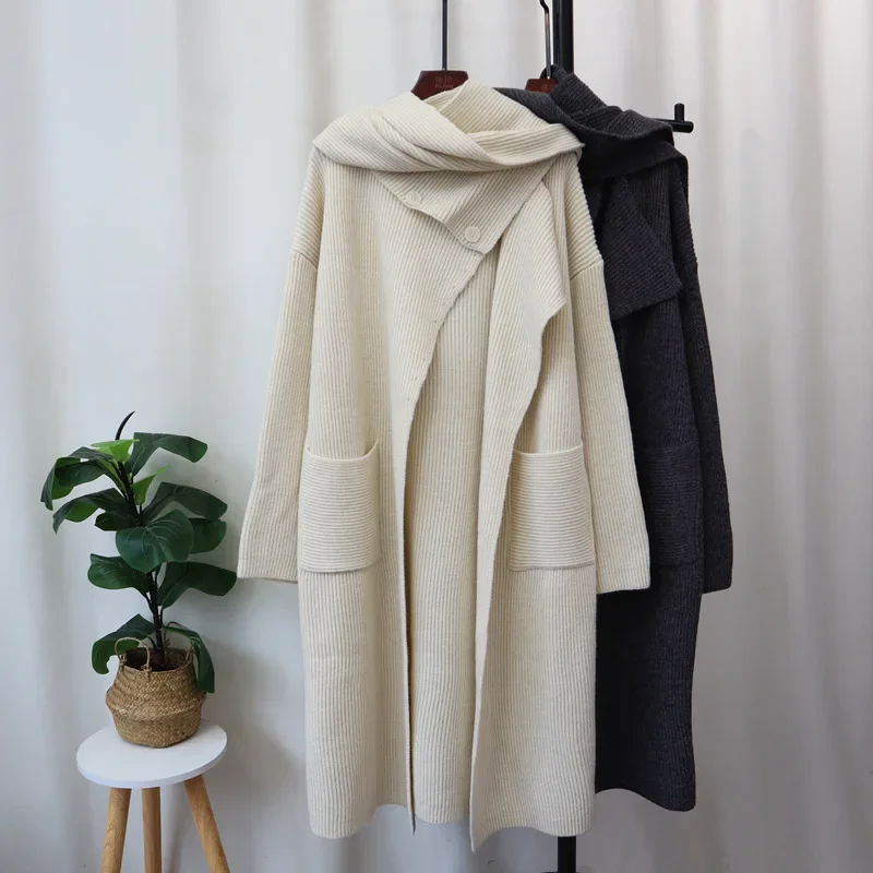 Knee-length Loose and Lazy Style Sweater Coat, 2025 Autumn and Winter New Slim-fit Elegant Knit Cardigan for Women.
Knee-length Loose and Lazy Style Sweater Coat, 2025 Autumn and Winter New Slim-fit Elegant Knit Cardigan for Women.