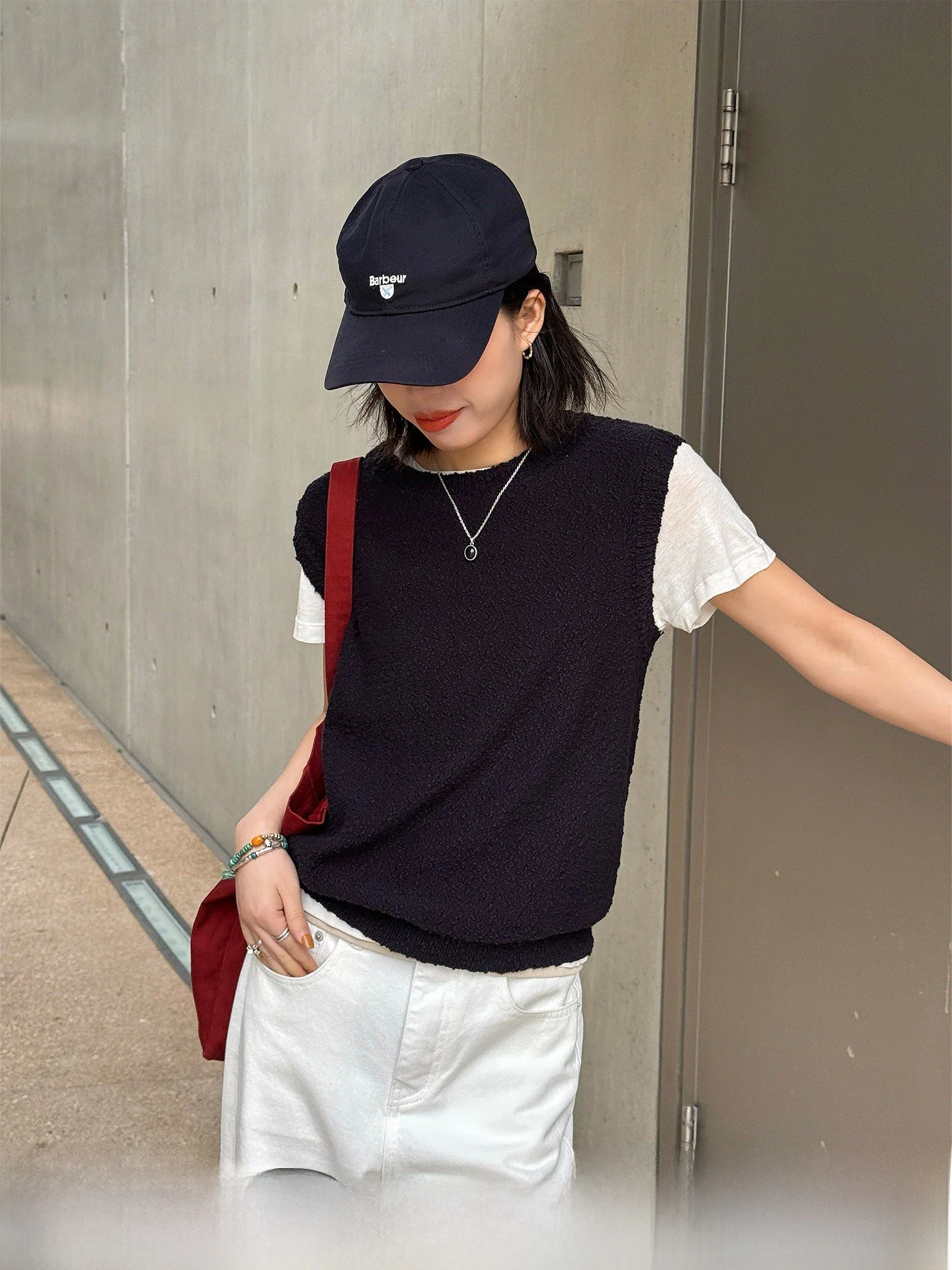 Pure Cotton Sleeveless round Neck Vest Women's Summer New Style Double Color Simple Design Comfortable Fit Inner Wear Tank Top
Pure Cotton Sleeveless round Neck Vest Women's Summer New Style Double Color Simple Design Comfortable Fit Inner Wear Tank Top