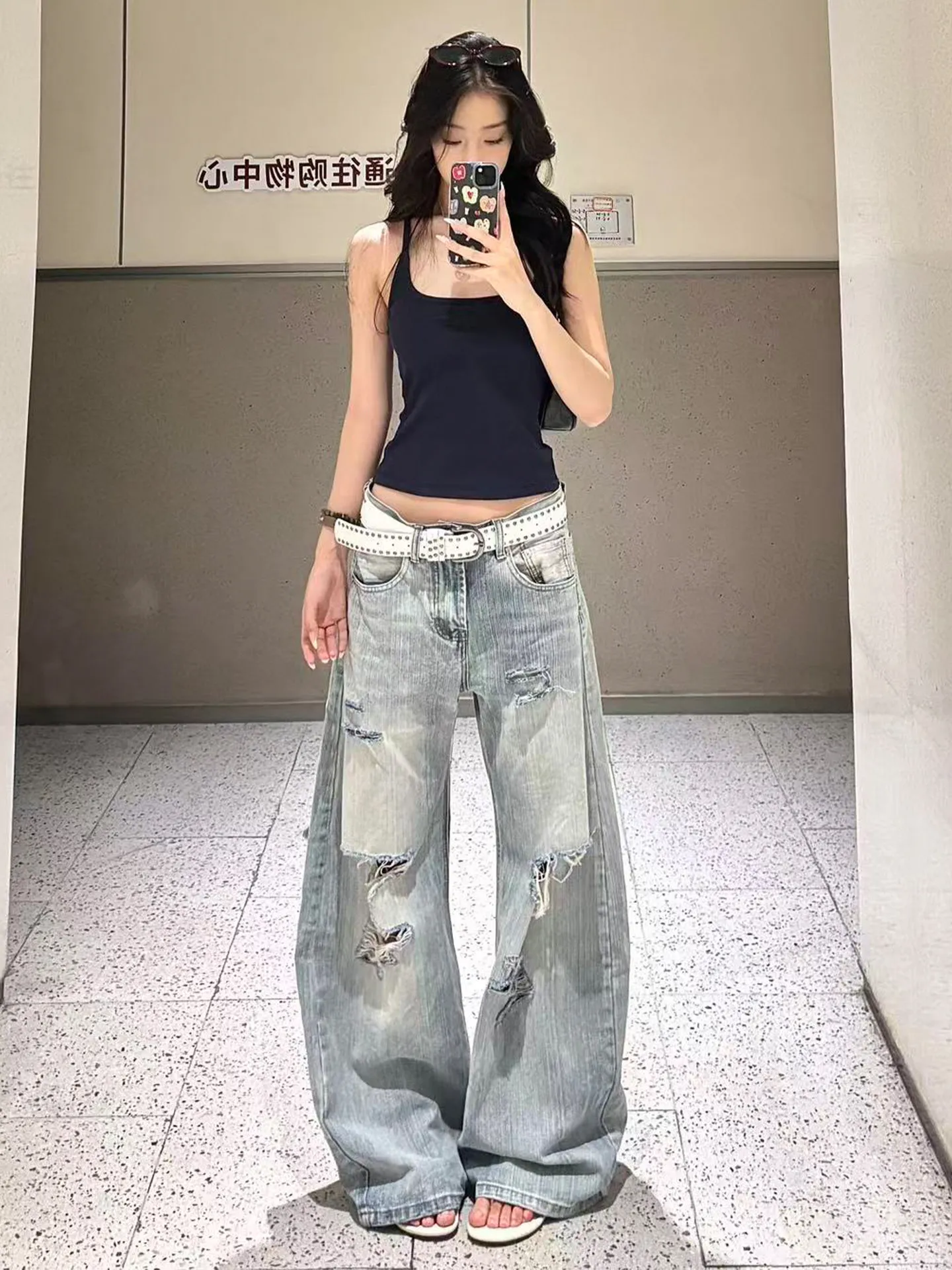 Retro American Washed Blue Hole Wide Leg Jeans Men's Summer Thin Loose Slimming Floor-Length Pants Casual Breathable Denim
Retro American Washed Blue Hole Wide Leg Jeans Men's Summer Thin Loose Slimming Floor-Length Pants Casual Breathable Denim
