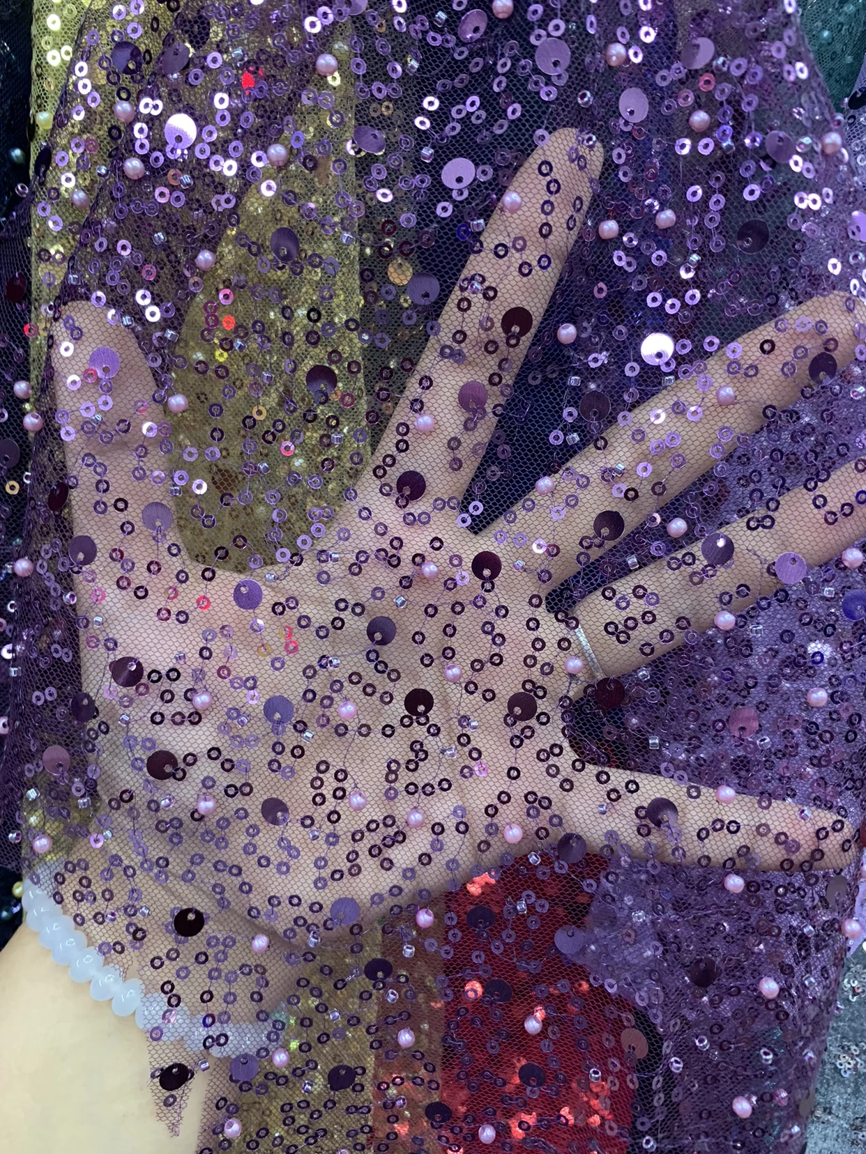 New mesh embroidery pearl sequins scattered pearl embellishment fabric handmade DIY fabric wedding dress veil skirt
New mesh embroidery pearl sequins scattered pearl embellishment fabric handmade DIY fabric wedding dress veil skirt