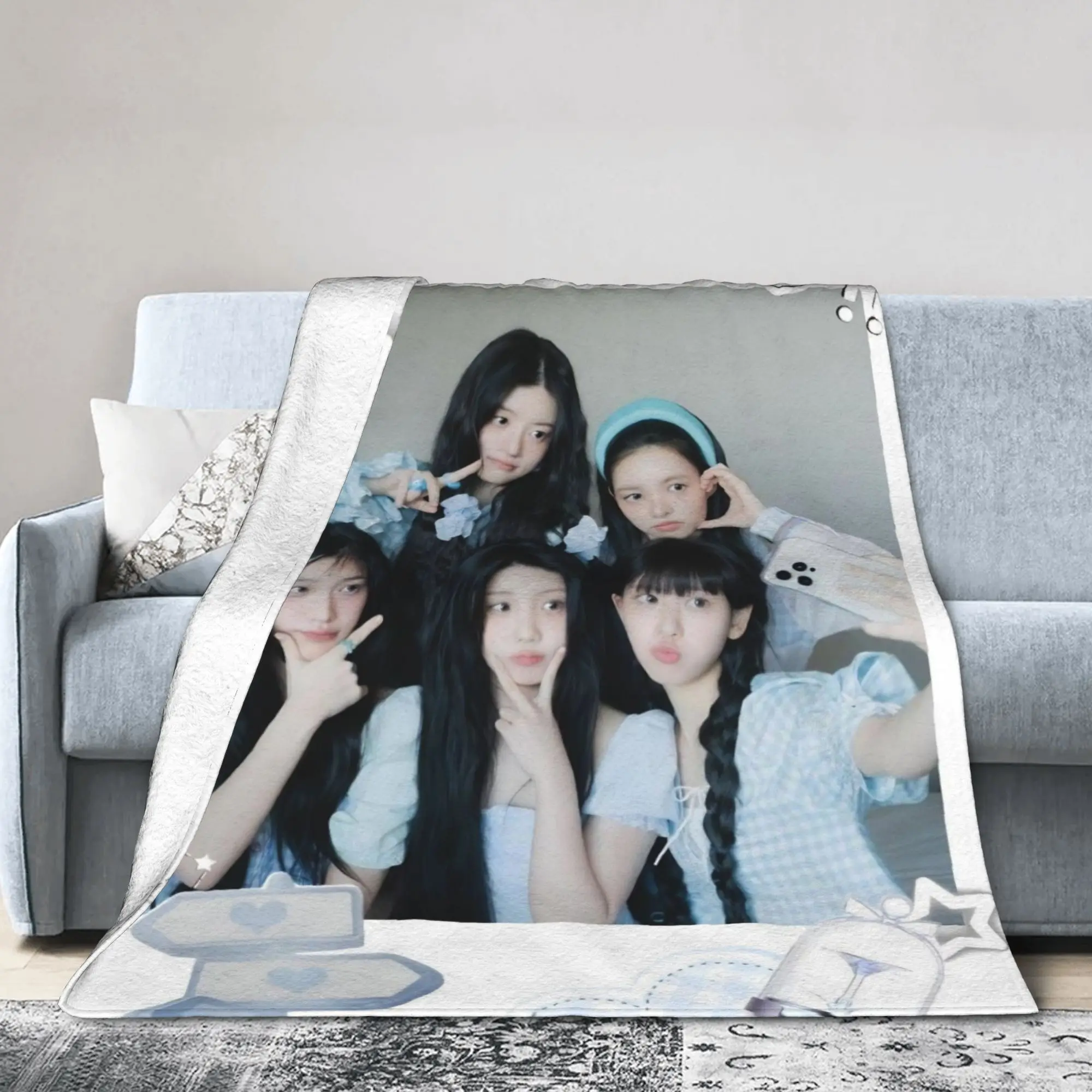 Illits Kpop Girl Group Blanket Fleece Print Multifunction Super Warm Throw Blankets for Bed Outdoor Plush Thin Quilt
Illits Kpop Girl Group Blanket Fleece Print Multifunction Super Warm Throw Blankets for Bed Outdoor Plush Thin Quilt