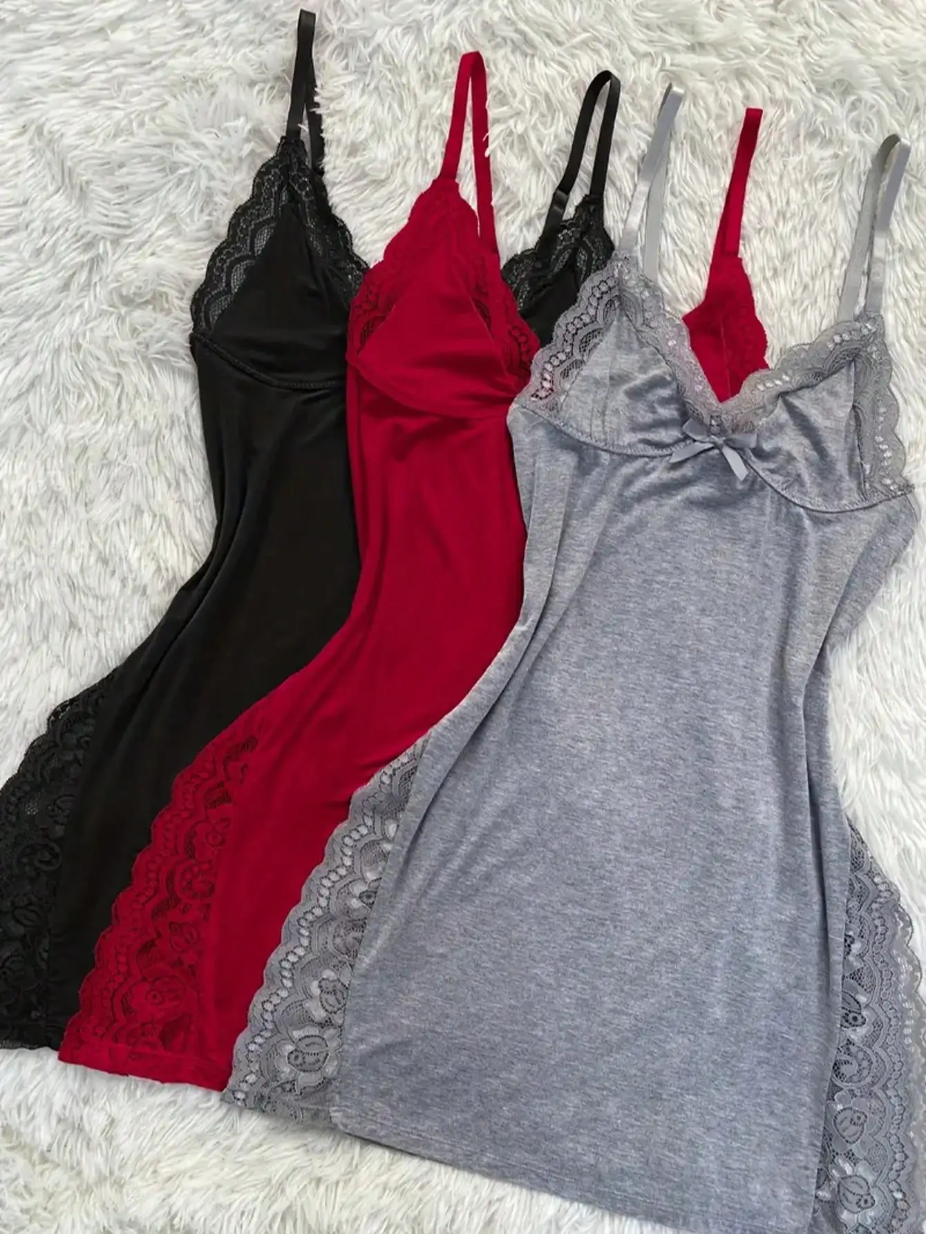 Women's Lace Trim Camisole & Shorts Set - Solid Color Sleepwear
Women's Lace Trim Camisole & Shorts Set - Solid Color Sleepwear