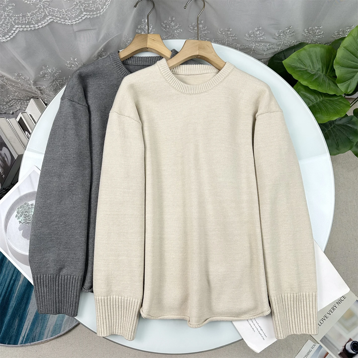 Winter Minimalist Style Women's Long Sleeve Loose Knitted Sweater round Neck Casual Top Comfortable Breathable Fashionable
Winter Minimalist Style Women's Long Sleeve Loose Knitted Sweater round Neck Casual Top Comfortable Breathable Fashionable