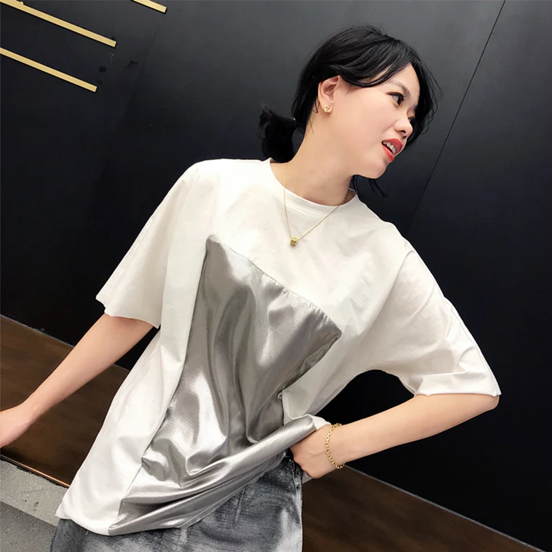 Свободная хлопковая футболка женская летняя модная серебристо-белая с круглым вырезом повседневная уличная стильная большого размера
Свободная хлопковая футболка женская летняя модная серебристо-белая с круглым вырезом повседневная уличная стильная большого размера